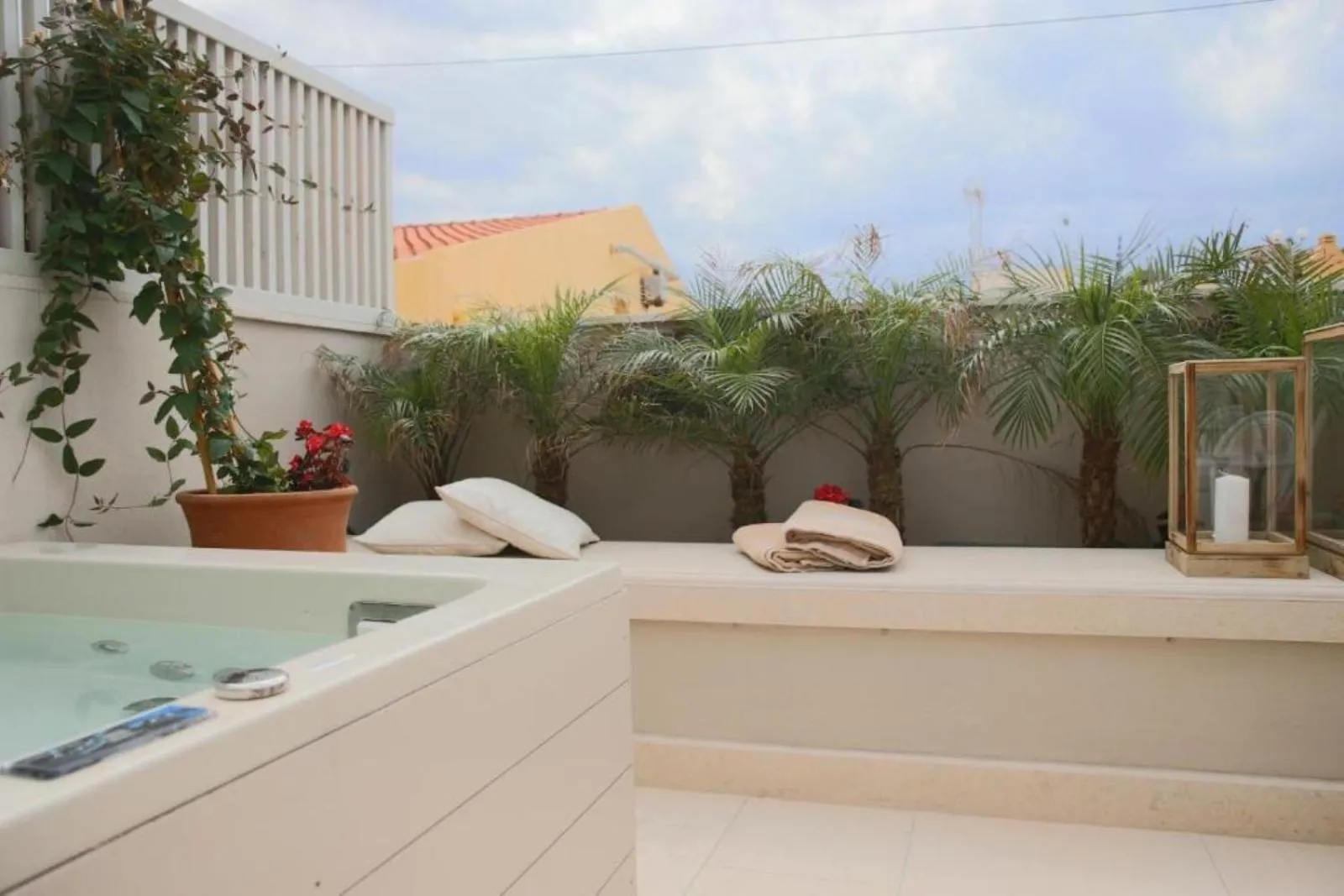 Hot Tub in Rimondi Boutique Hotel - Small Luxury Hotels of the World