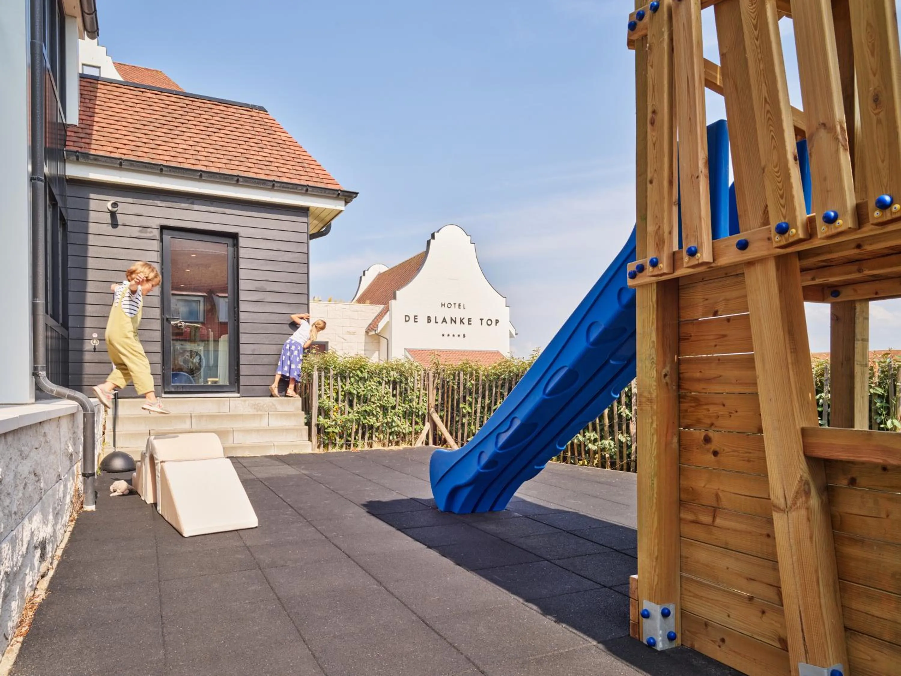 Hotel de Blanke Top