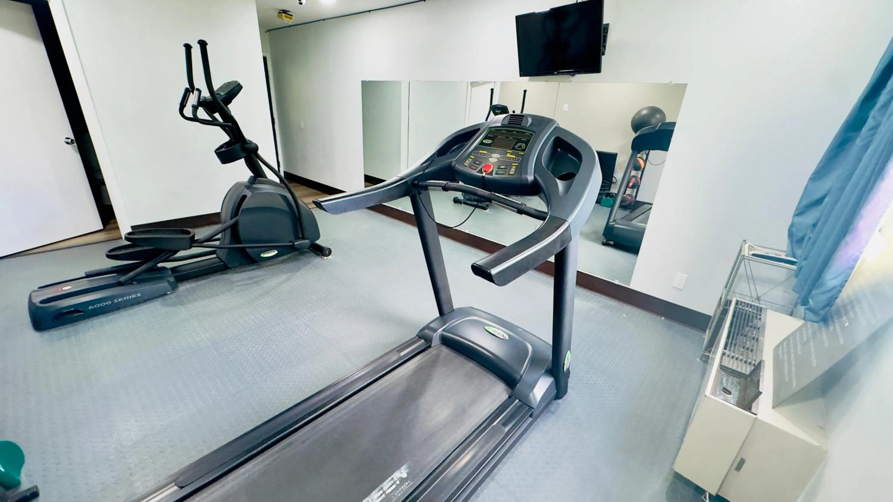 Fitness centre/facilities in Motel 6 McGraw, NY - Cortland