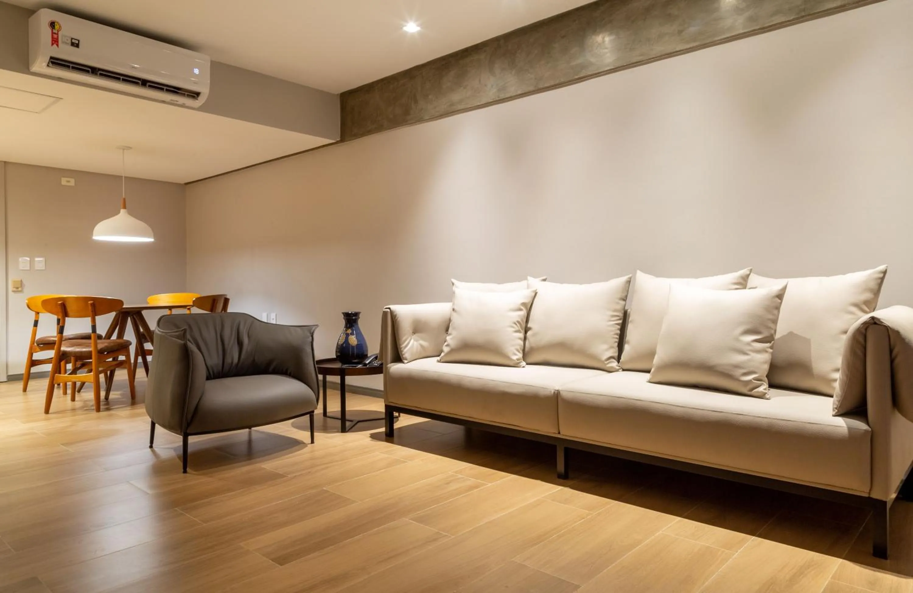 Decorative detail in Blue Tree Towers Rio Poty