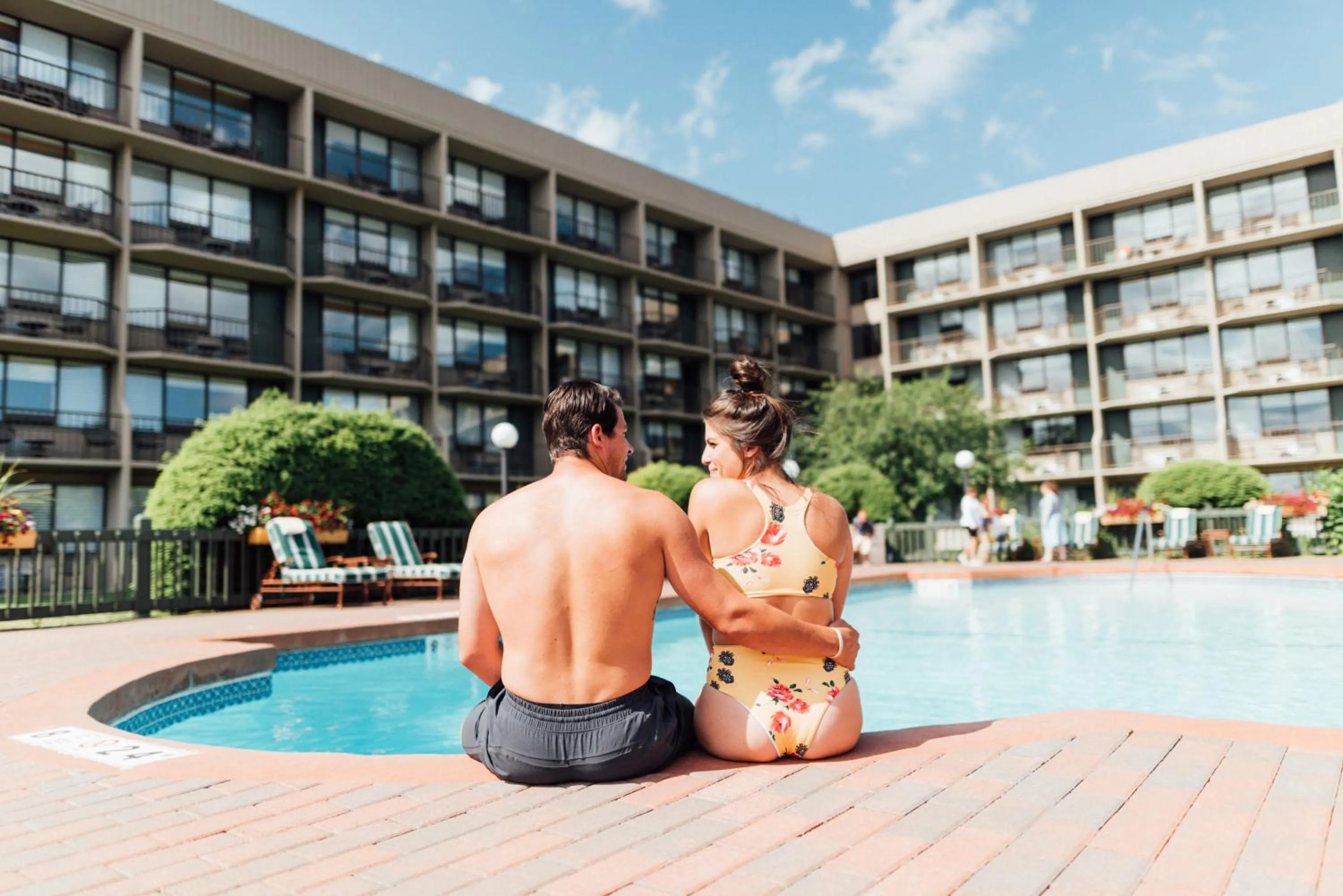 Swimming pool in High Peaks Resort
