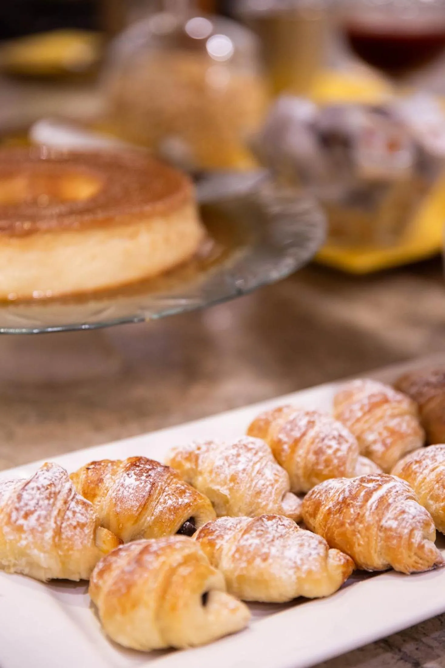 Buffet breakfast in Hotel Rojas All Suite