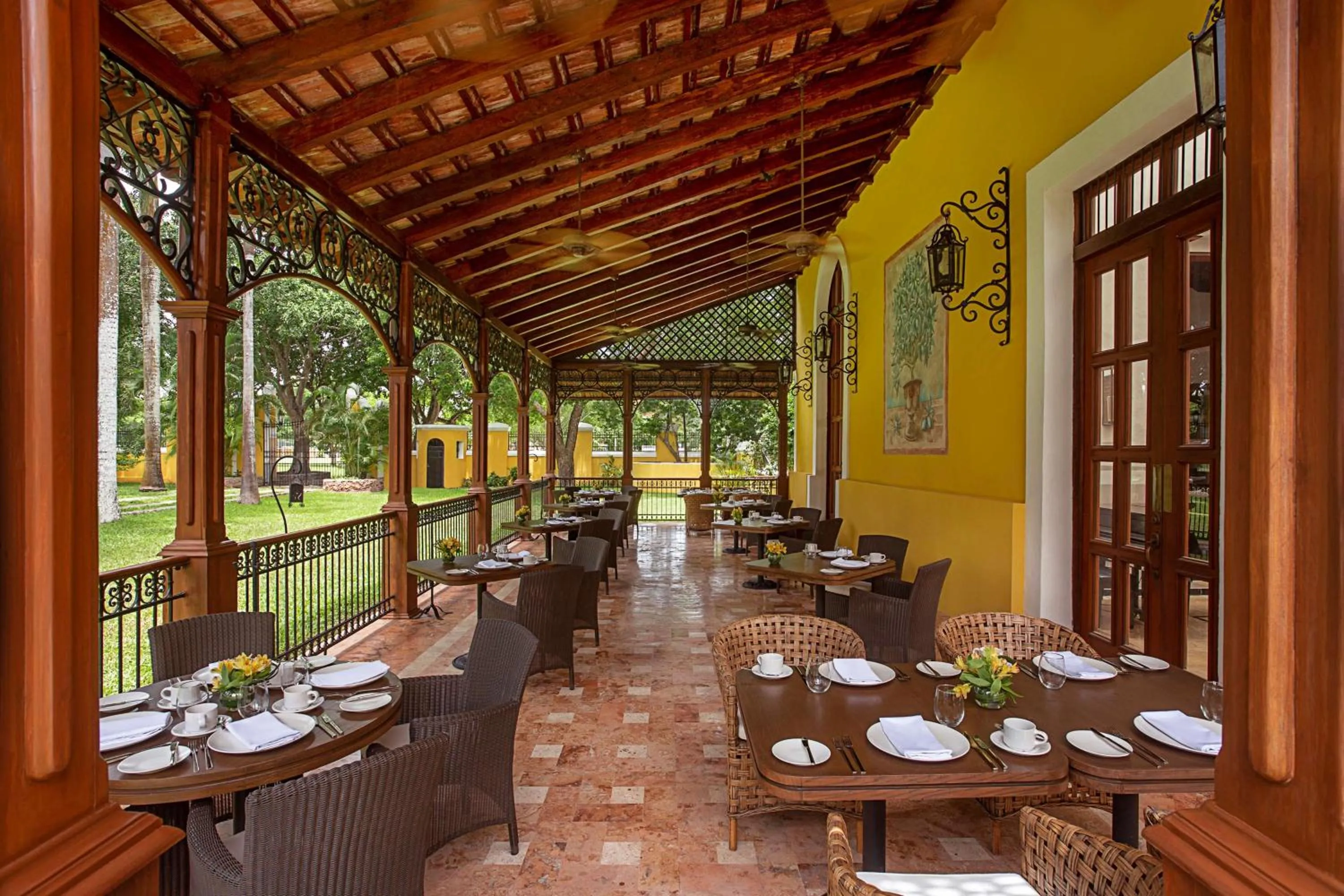 Restaurant/places to eat in Hacienda Xcanatun, Angsana Heritage Collection