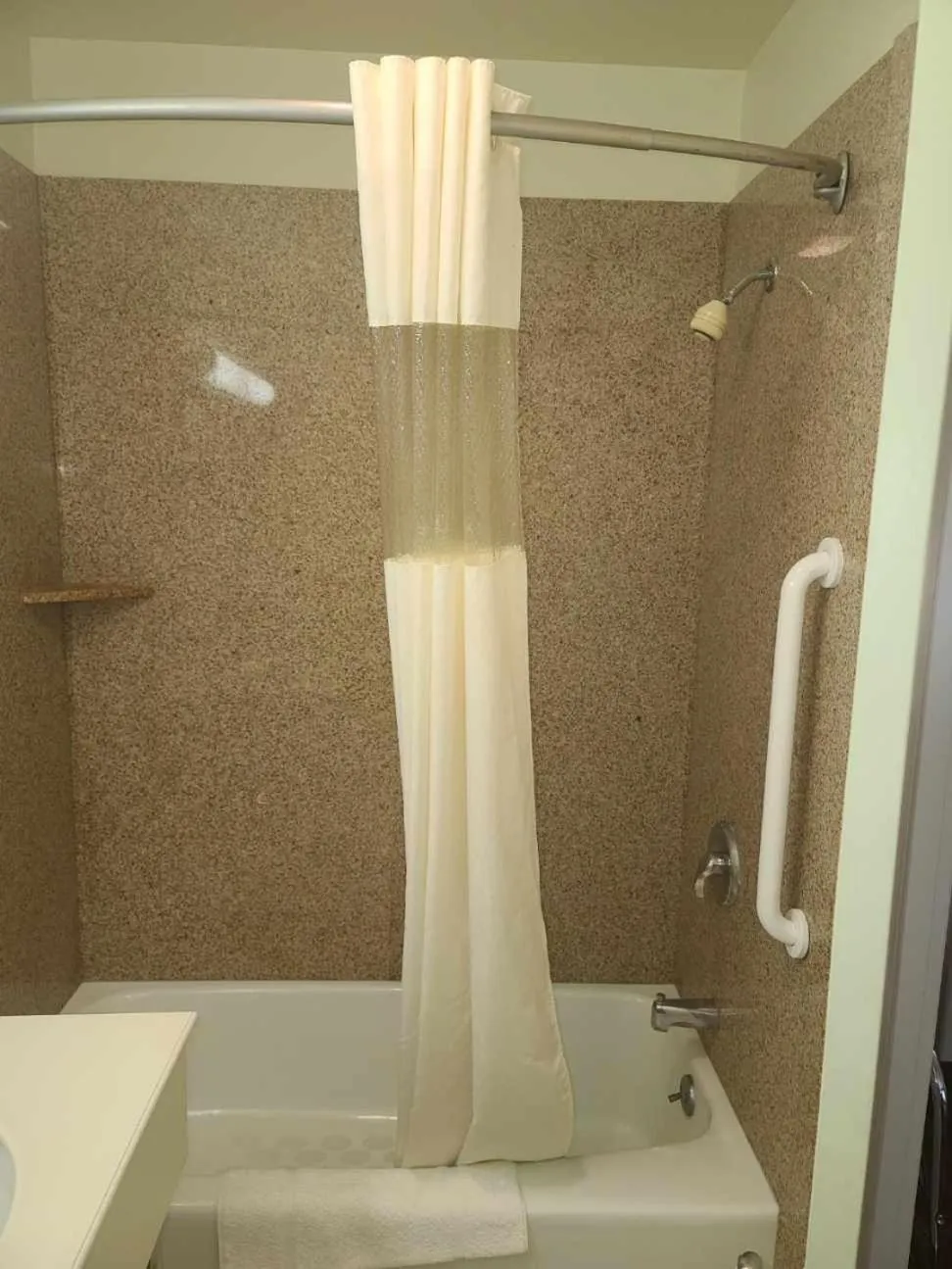 Shower in Budget Inn - Farmington