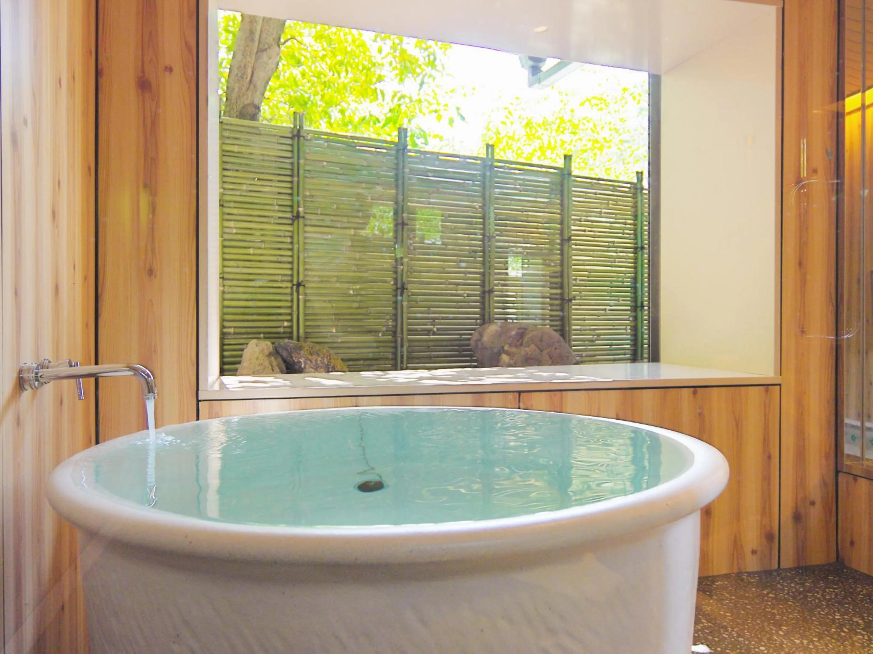 Bathroom in Nanzenji sando KIKUSUI