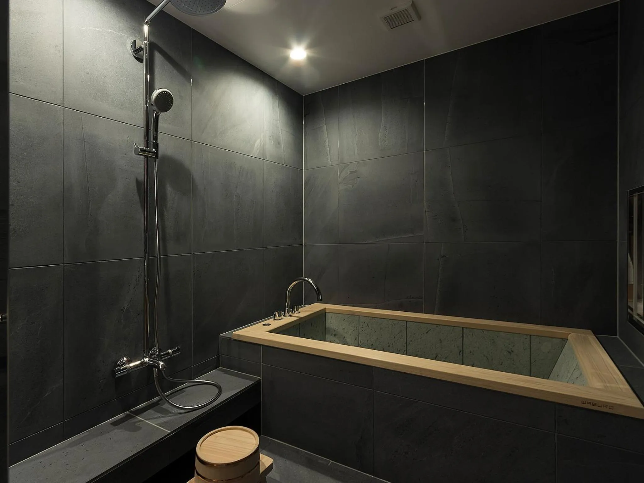 Bathroom in Nanzenji sando KIKUSUI