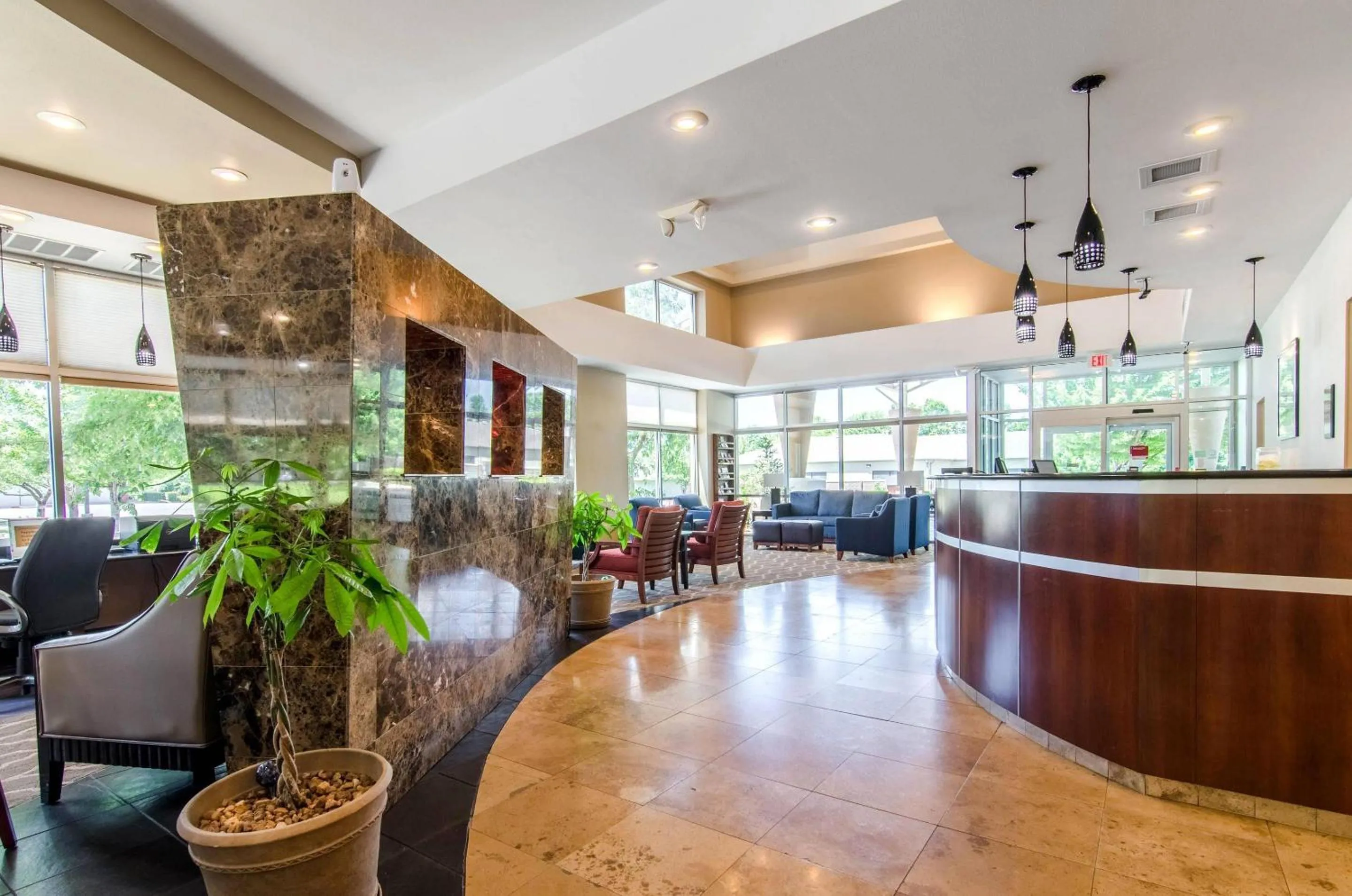 Lobby or reception in Comfort Suites Bentonville - Rogers