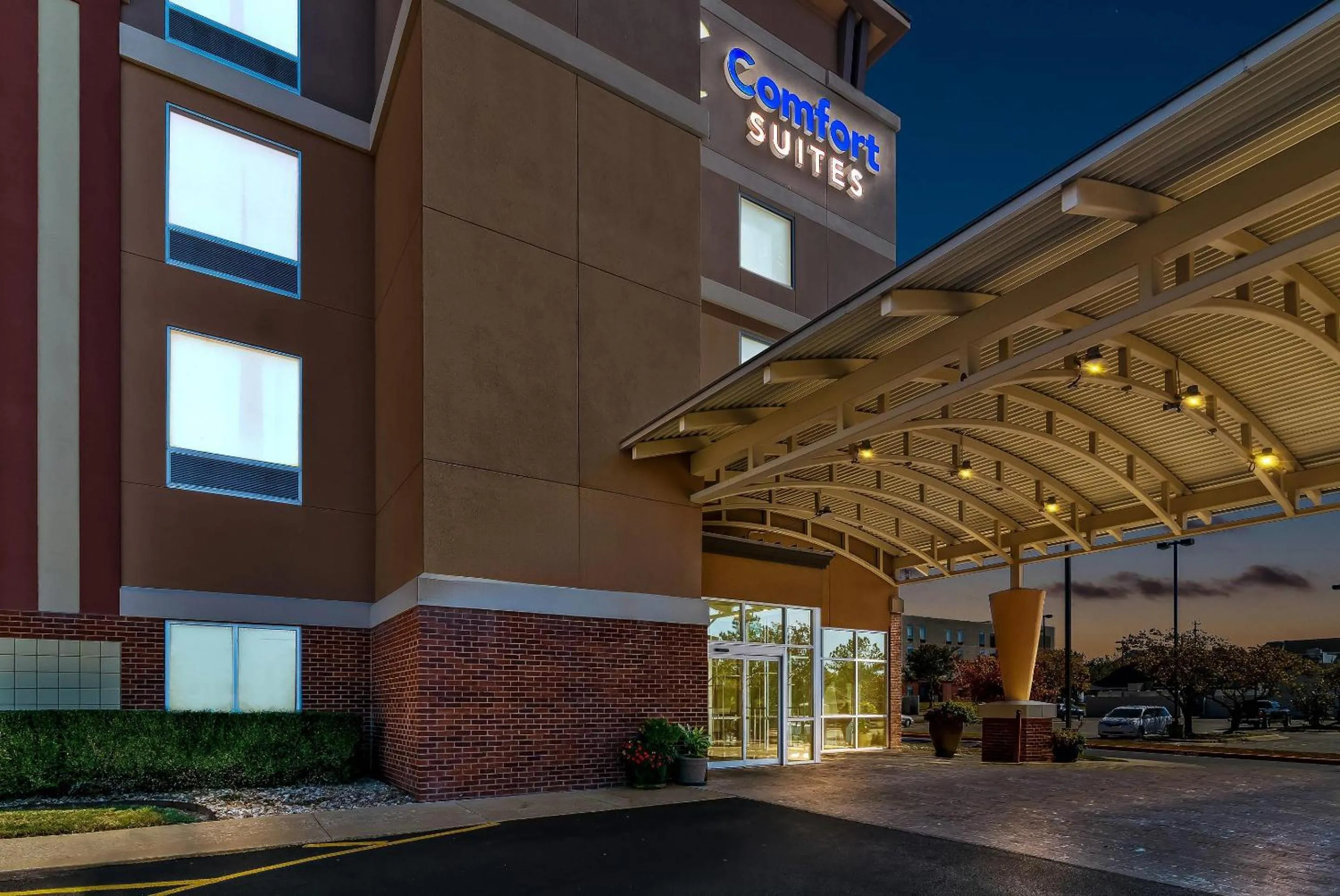 Property building in Comfort Suites Bentonville - Rogers