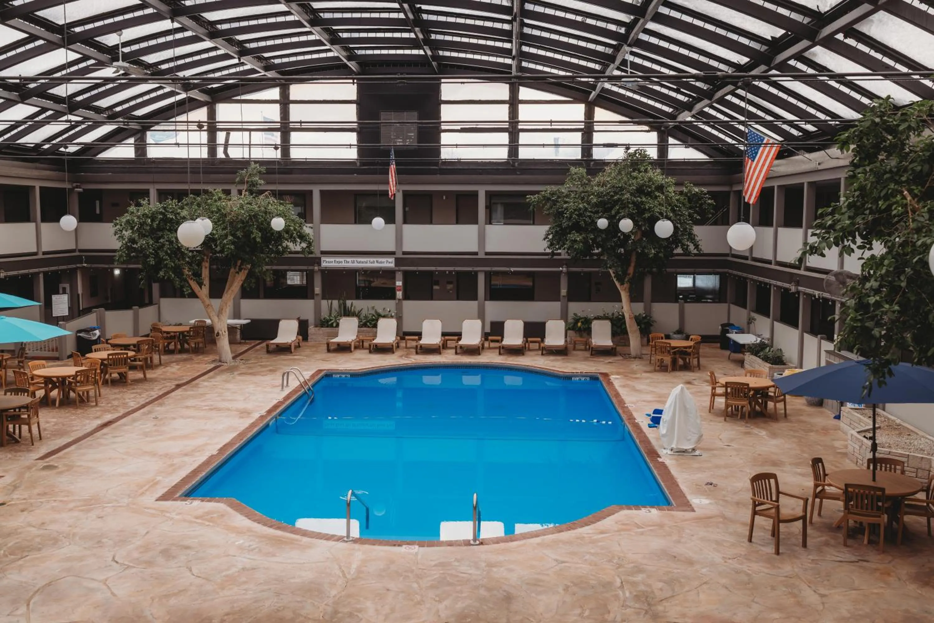 Pool view in Clarion Inn