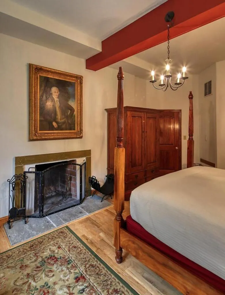 flat iron in Wedmore Place