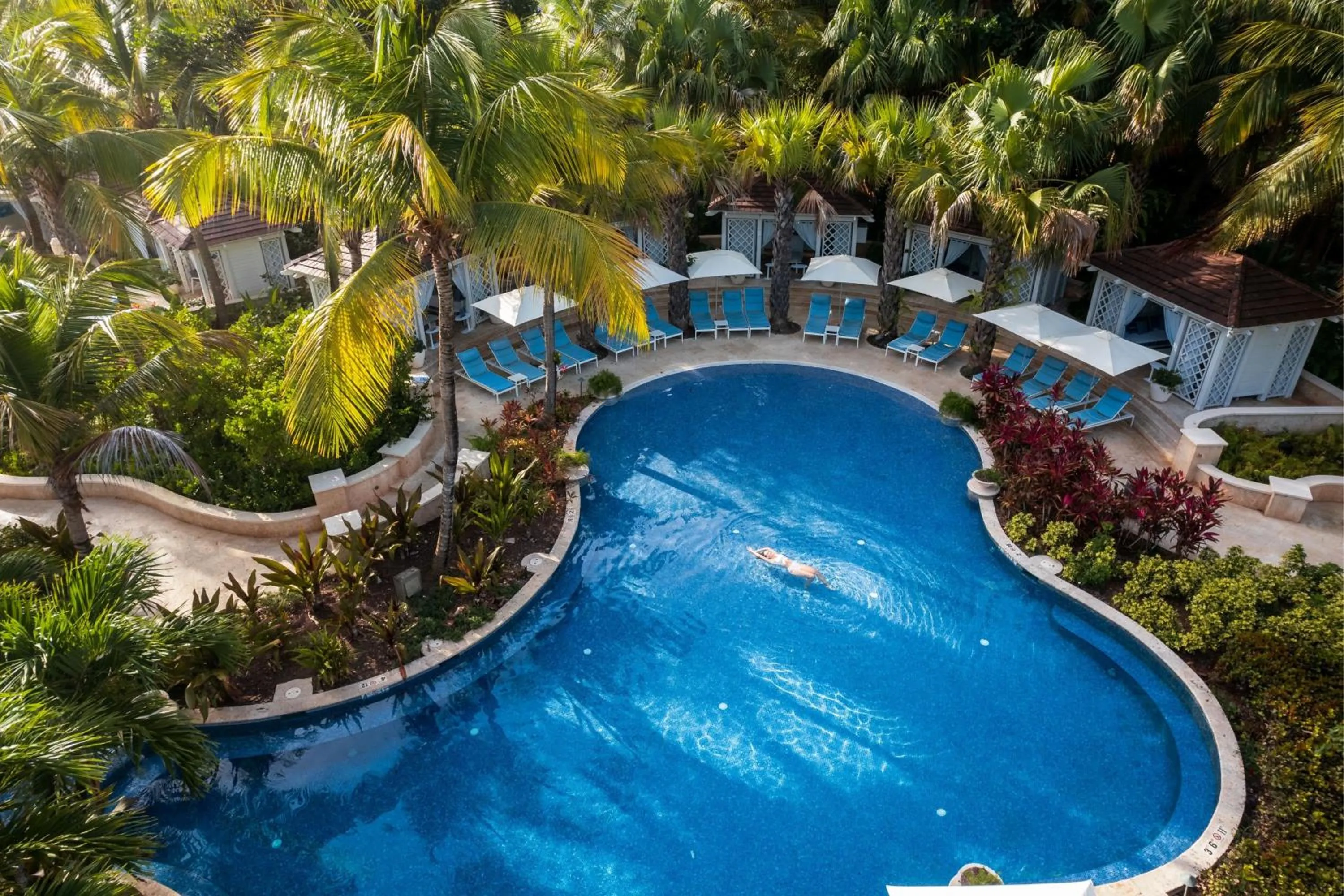 Swimming pool in St. Regis Bahia Beach Resort, Puerto Rico