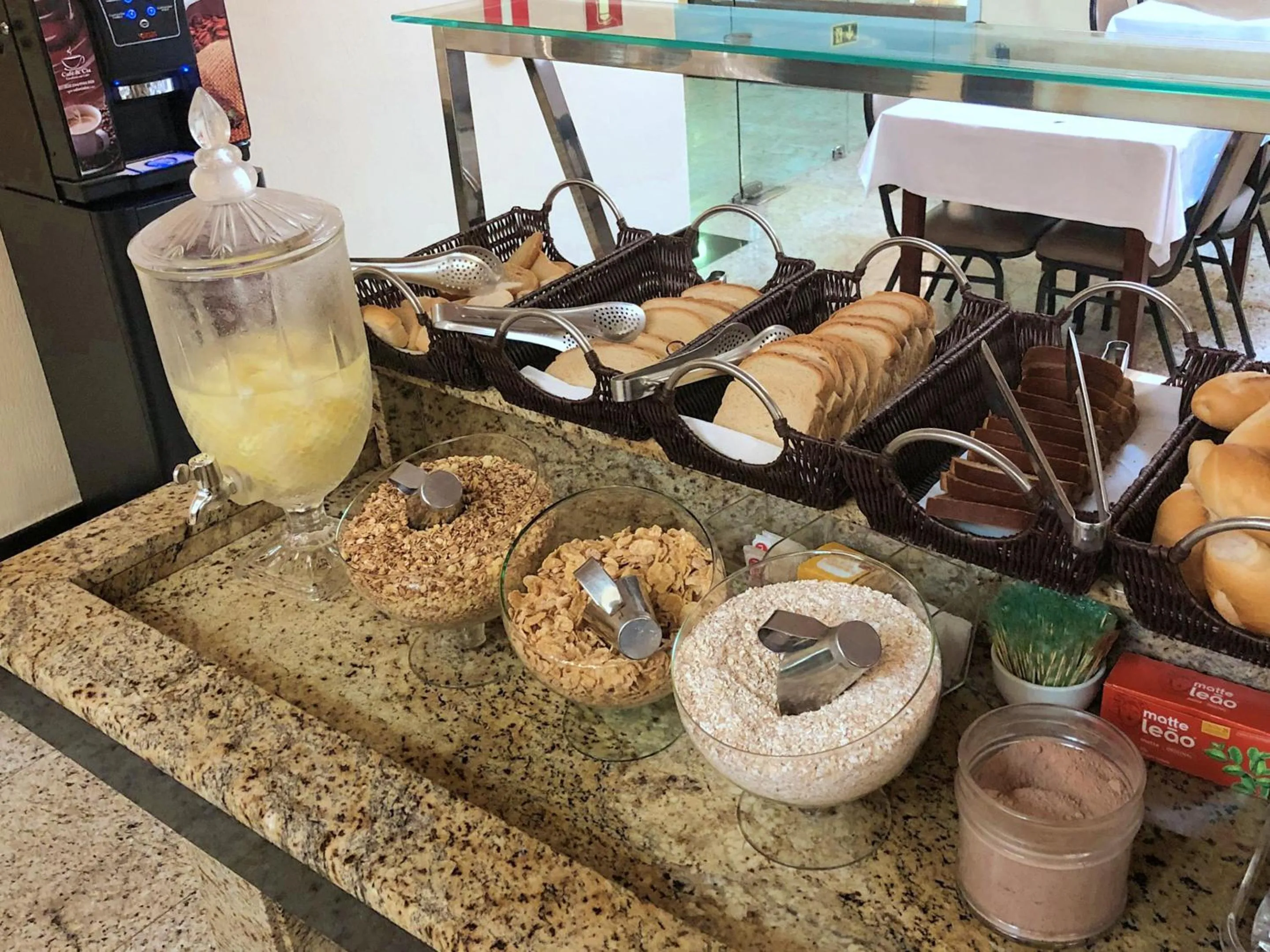 Buffet breakfast in Hotel Monalisa