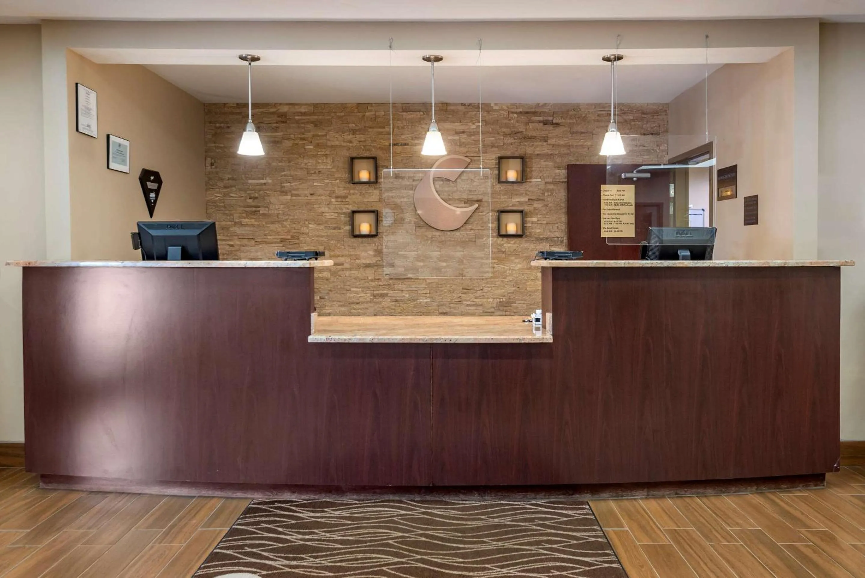 Lobby or reception in Comfort Inn & Suites Farmington - Victor