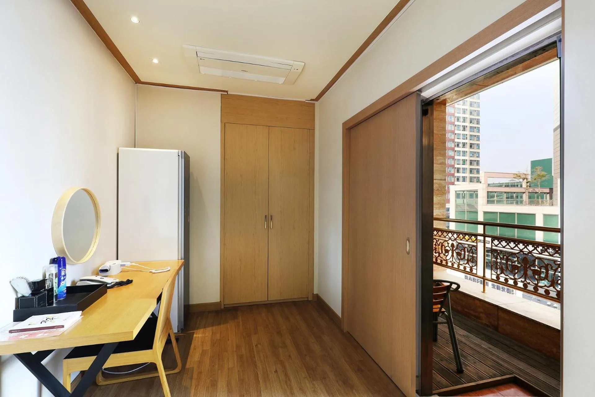 Bedroom in BOLTON Hotel