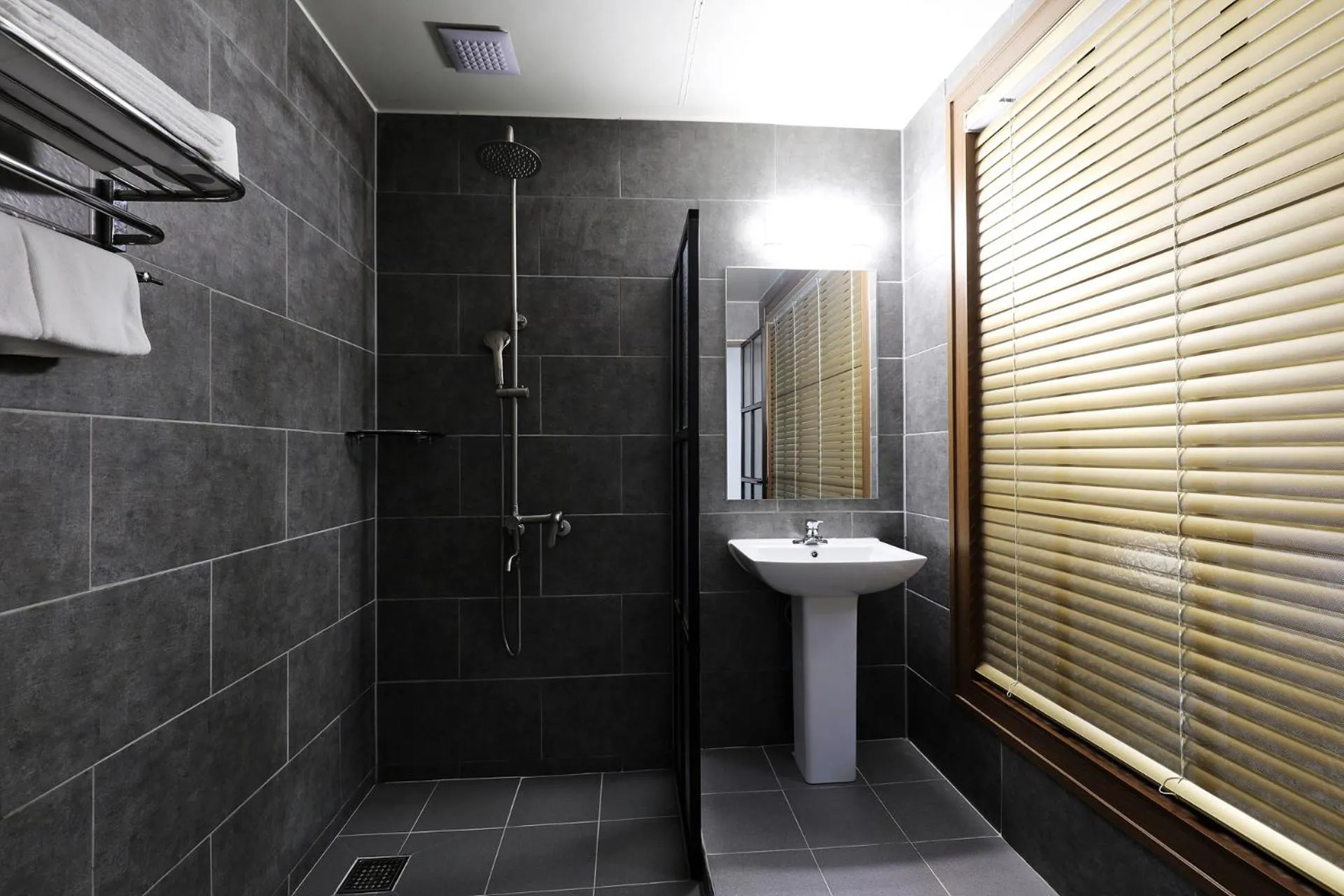 Shower in BOLTON Hotel