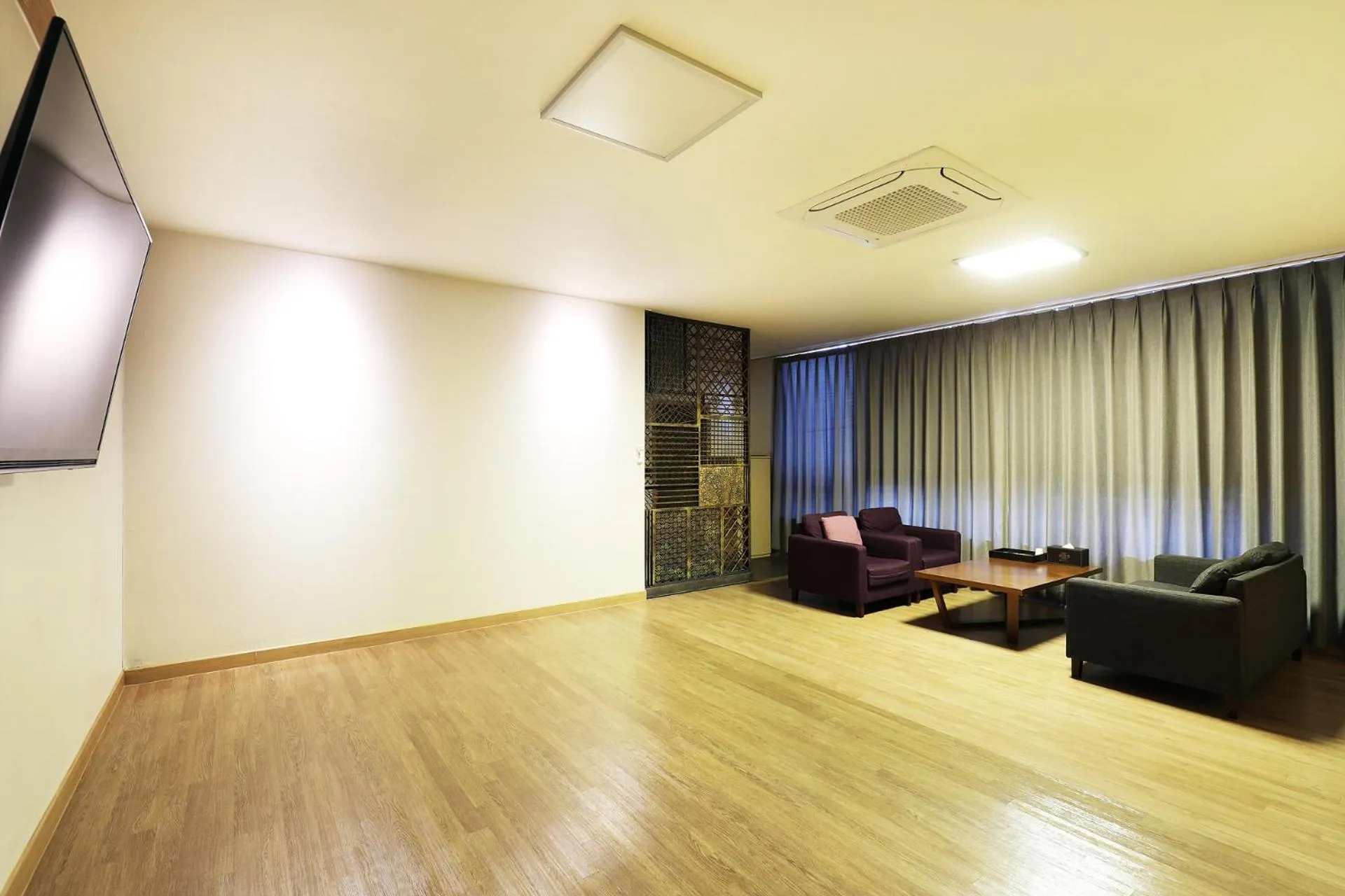 Living room in BOLTON Hotel