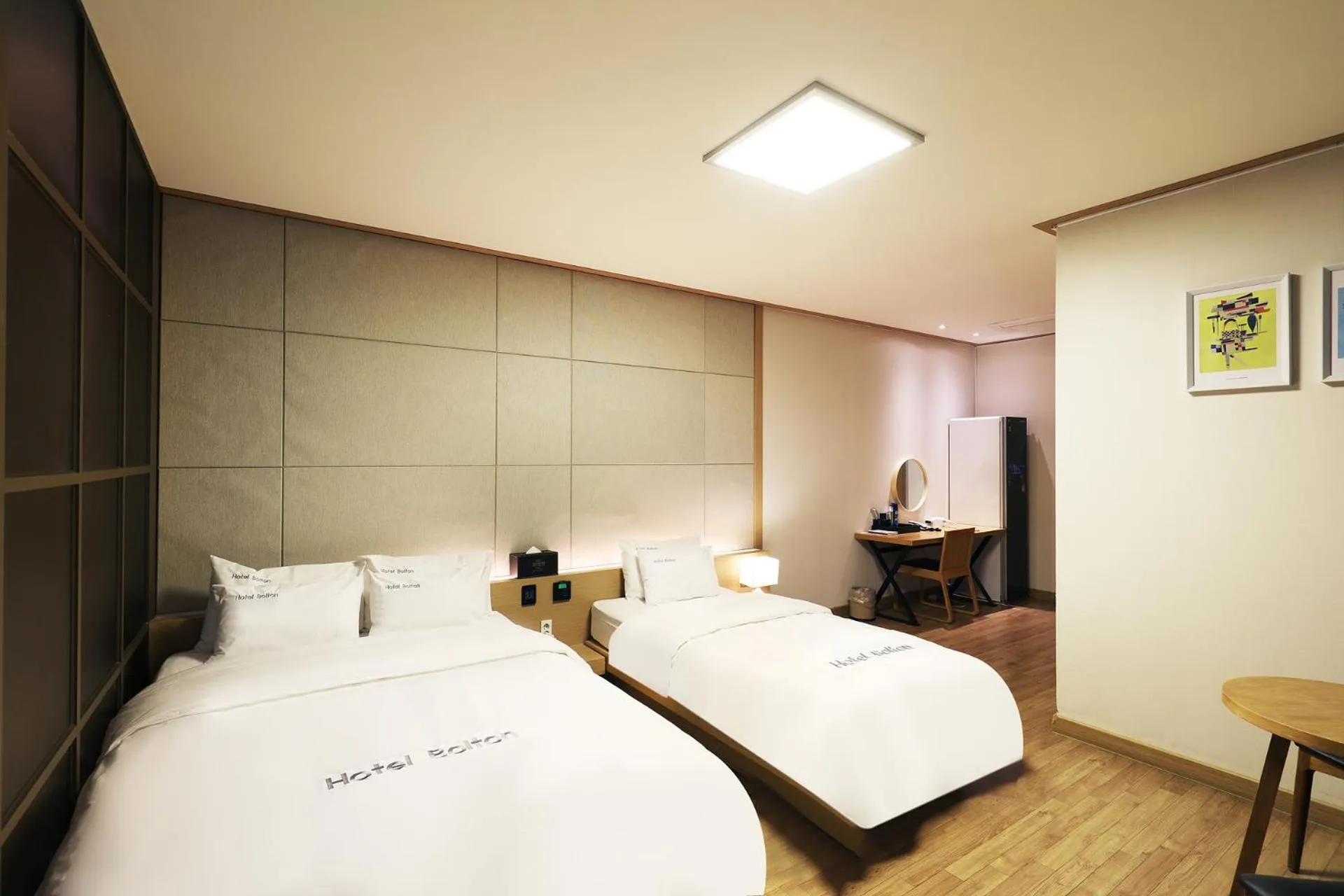 Bedroom, Bed in BOLTON Hotel