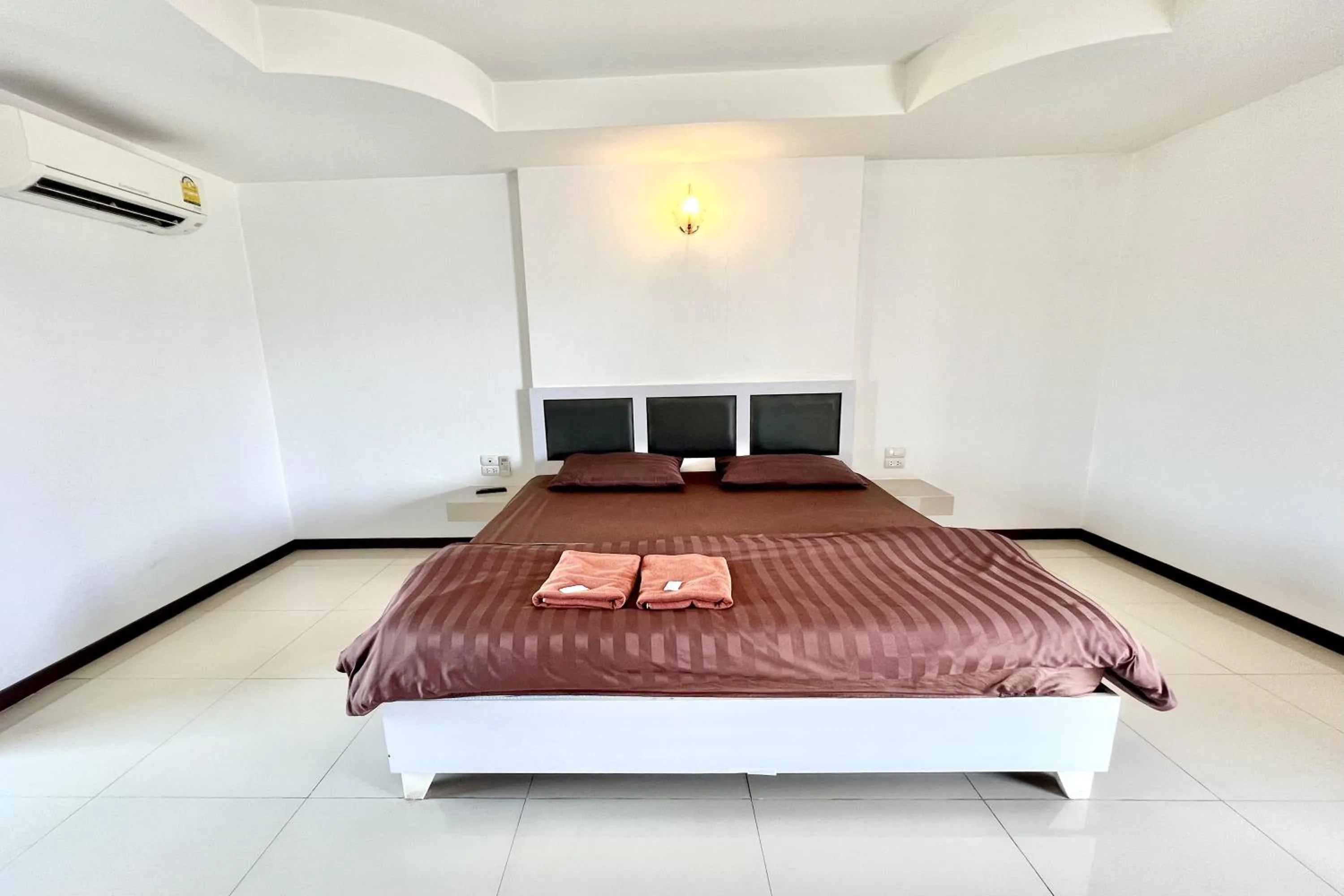 Bed in Grand Place Resort