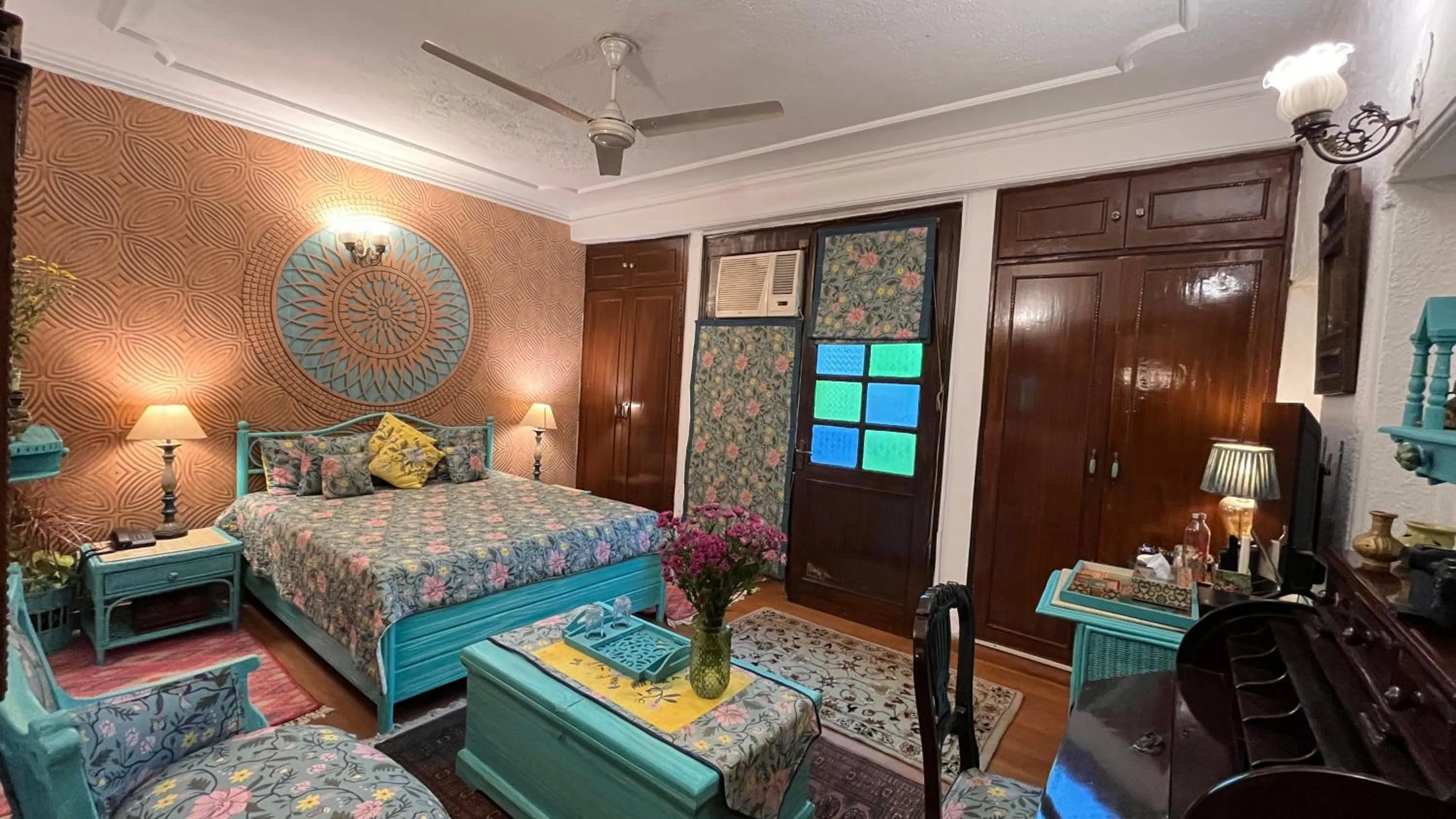 Bed in On The House - Bed and Breakfast