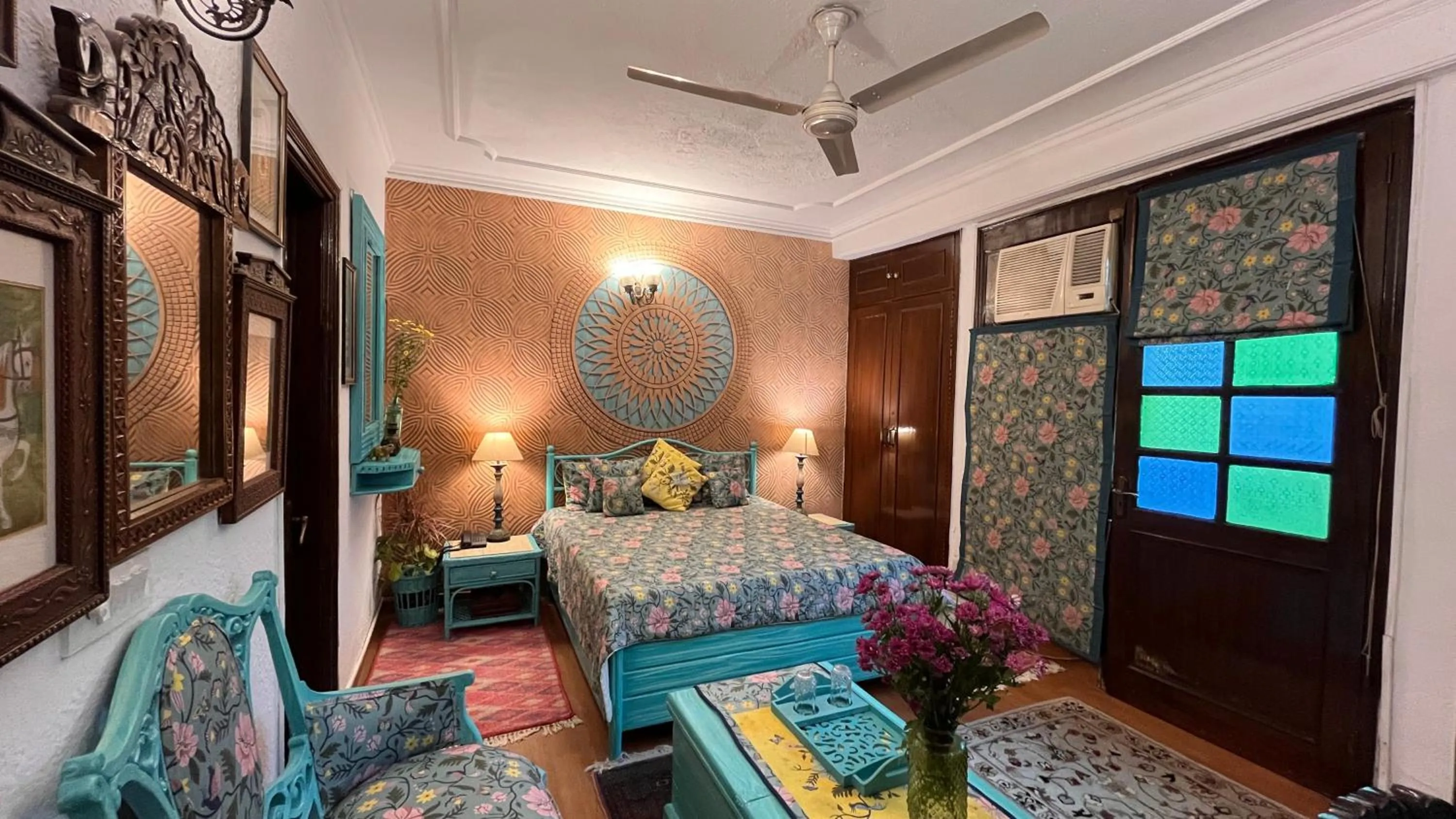 Bed in On The House - Bed and Breakfast