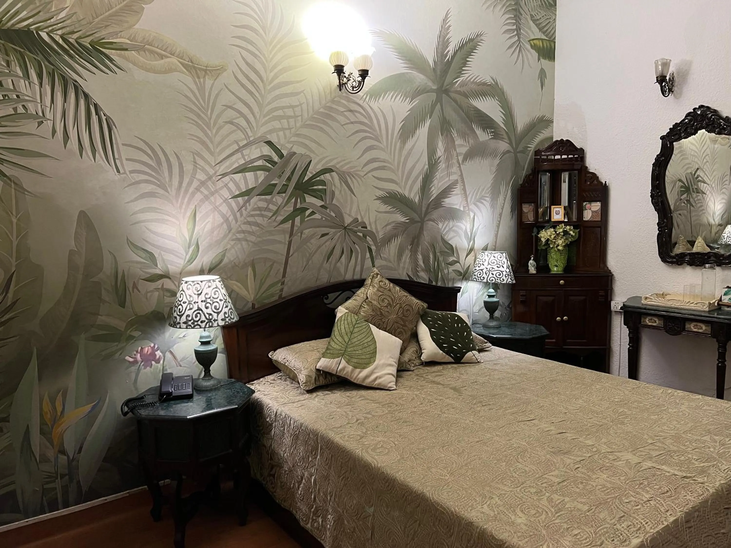 Bedroom, Bed in On The House - Bed and Breakfast