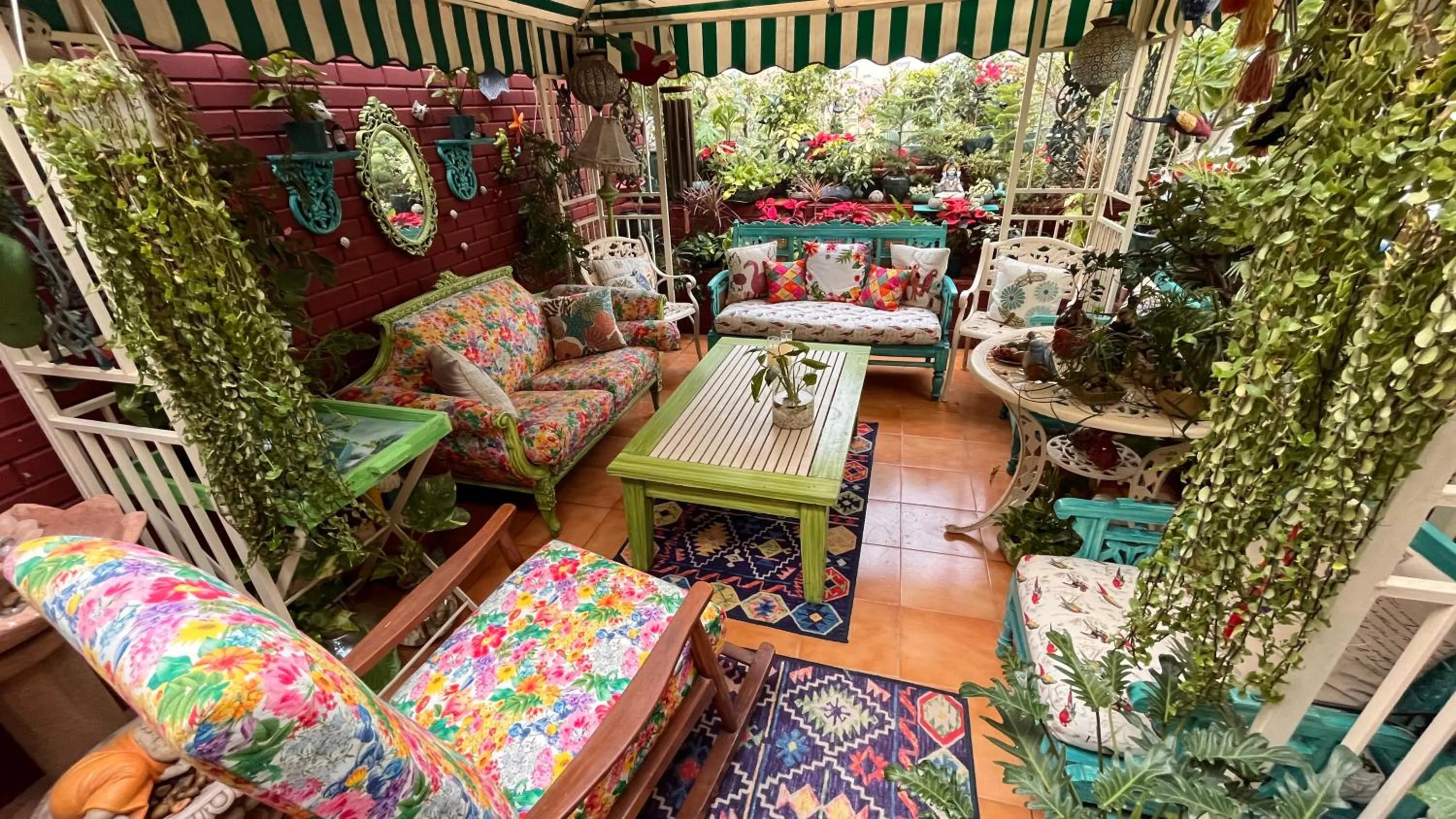 Seating area in On The House - Bed and Breakfast