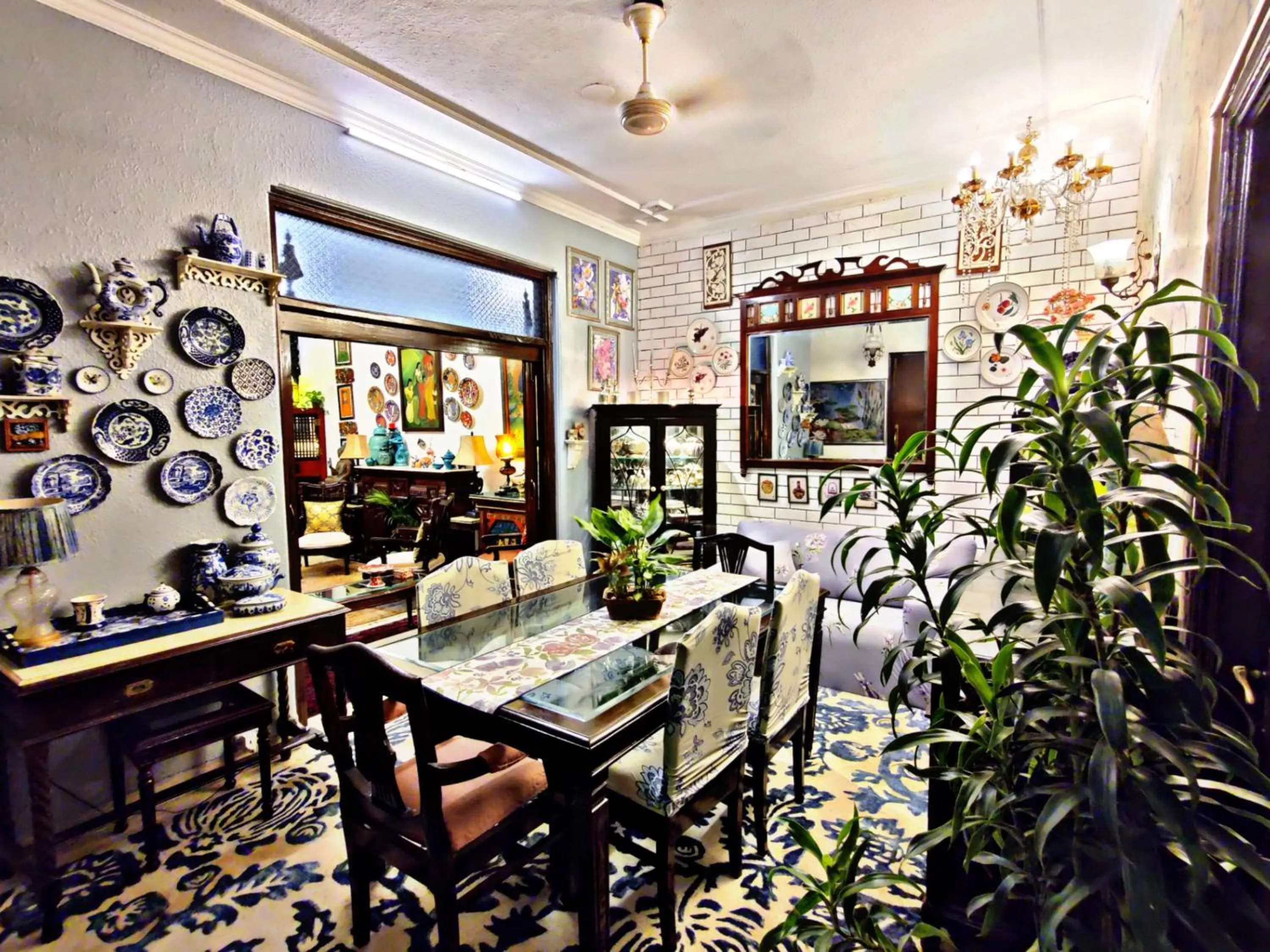 Seating area in On The House - Bed and Breakfast