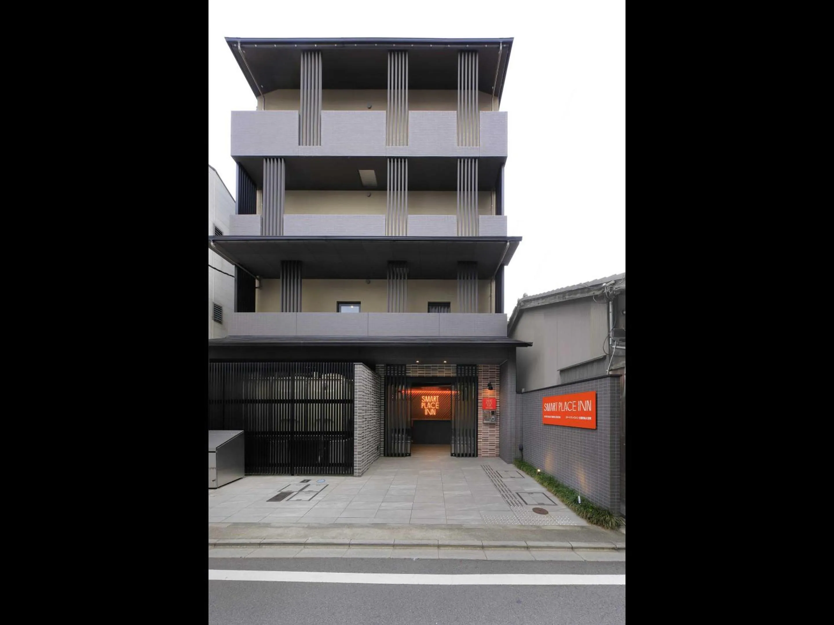Property building in Smart Place Inn Kyoto Shijo Omiya Station