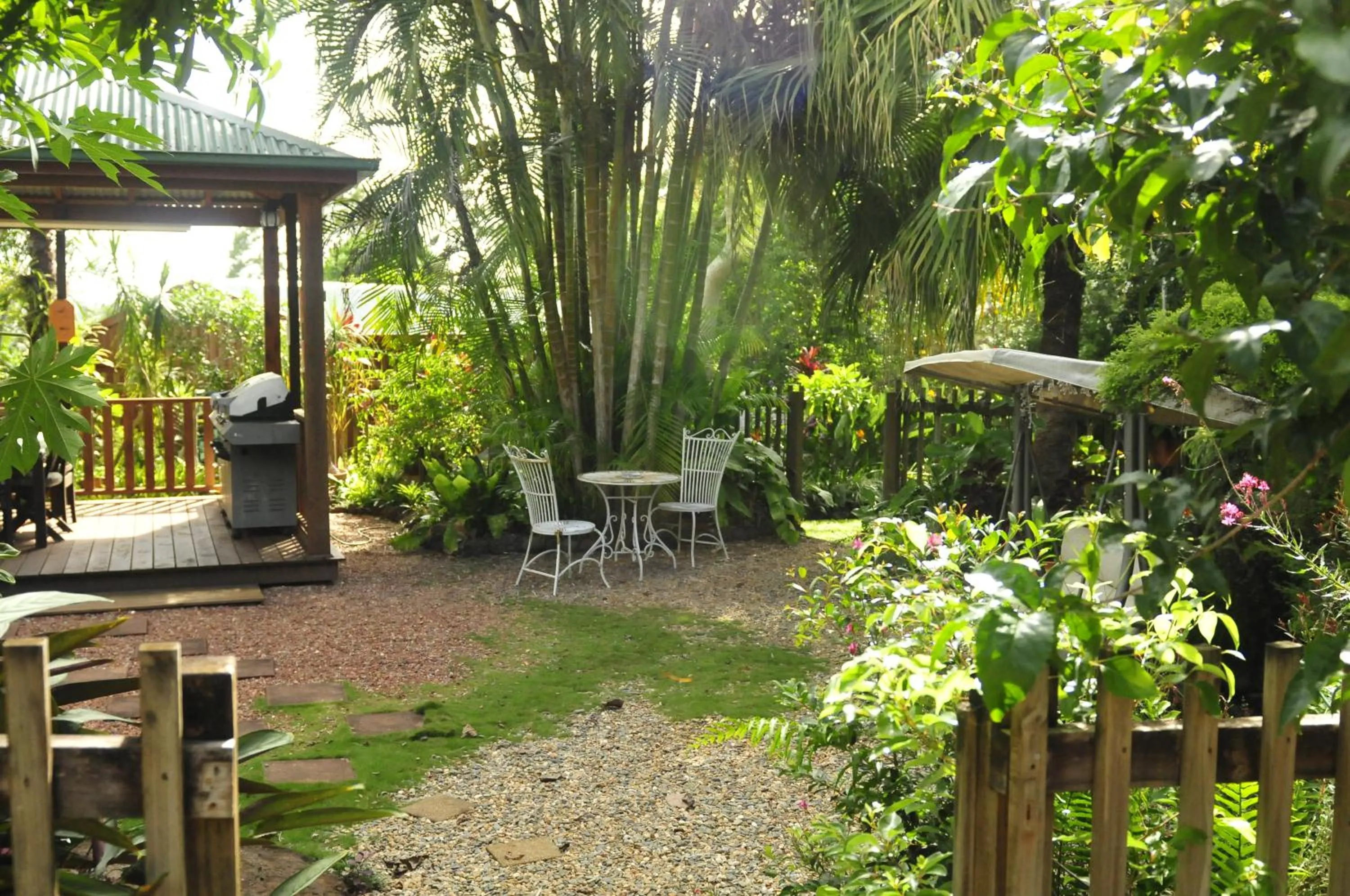 BBQ facilities in Kookaburra Motel Yungaburra