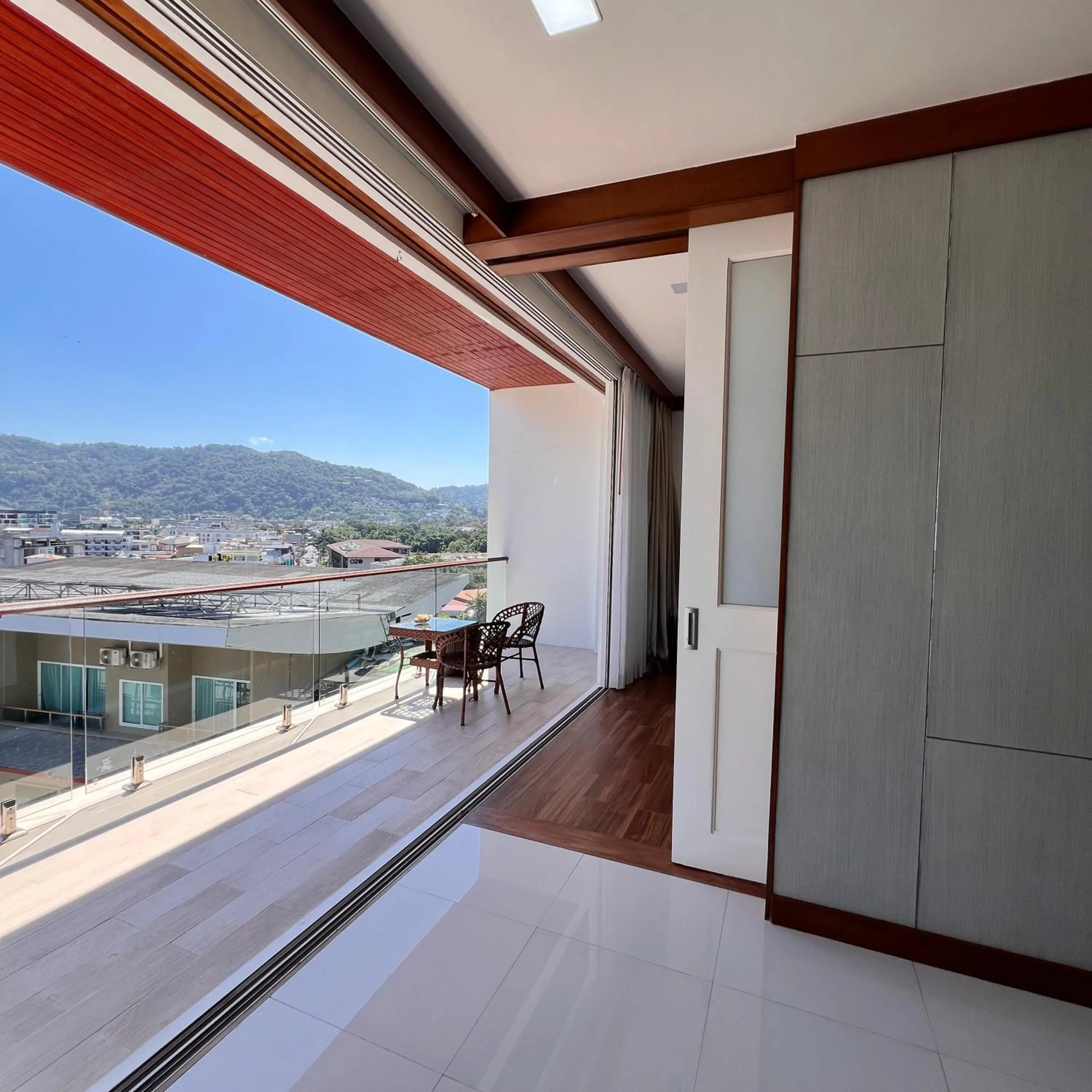 Day in Q Kata Residence