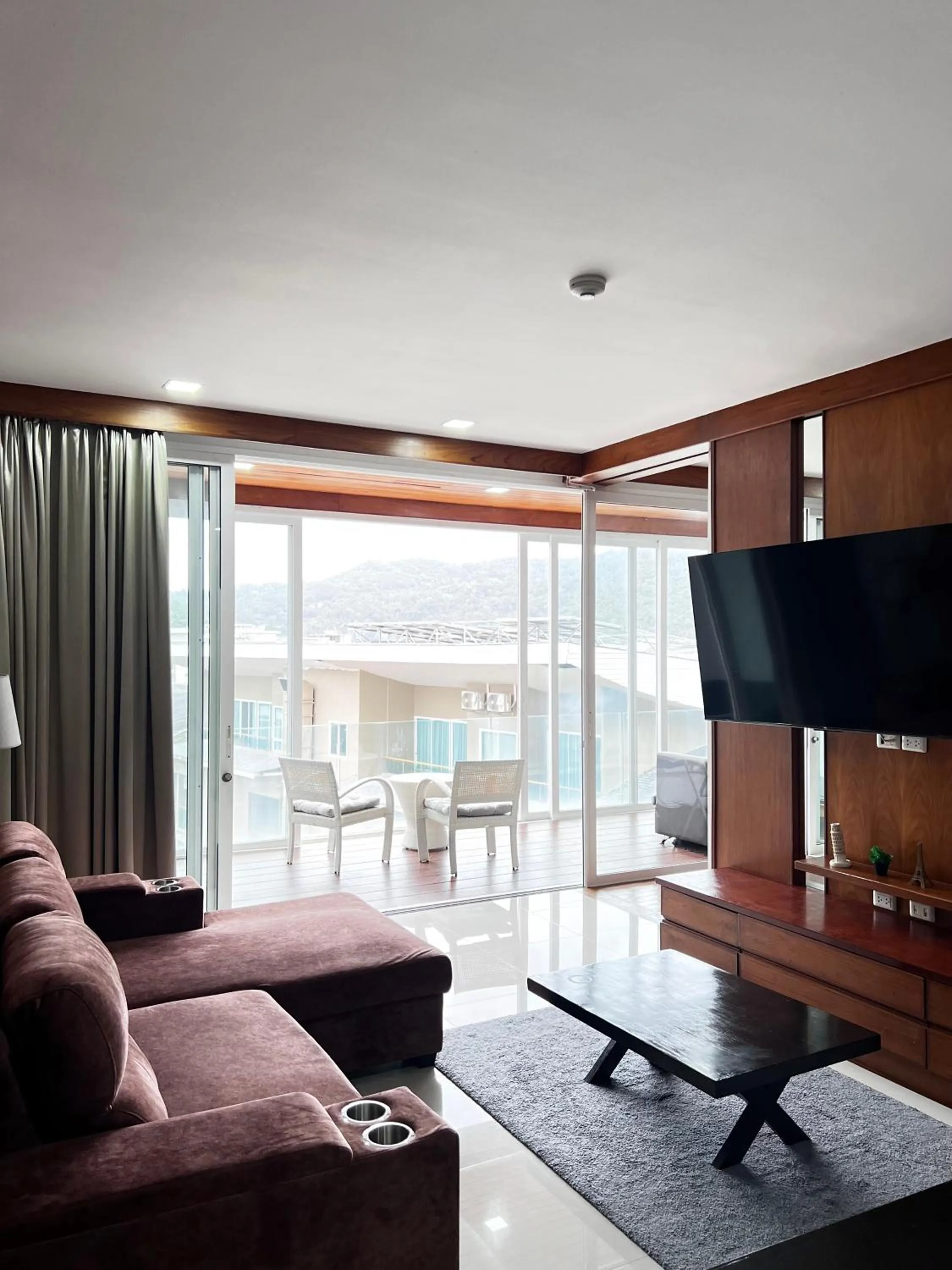 Two-Bedroom Family Apartment in Q Kata Residence