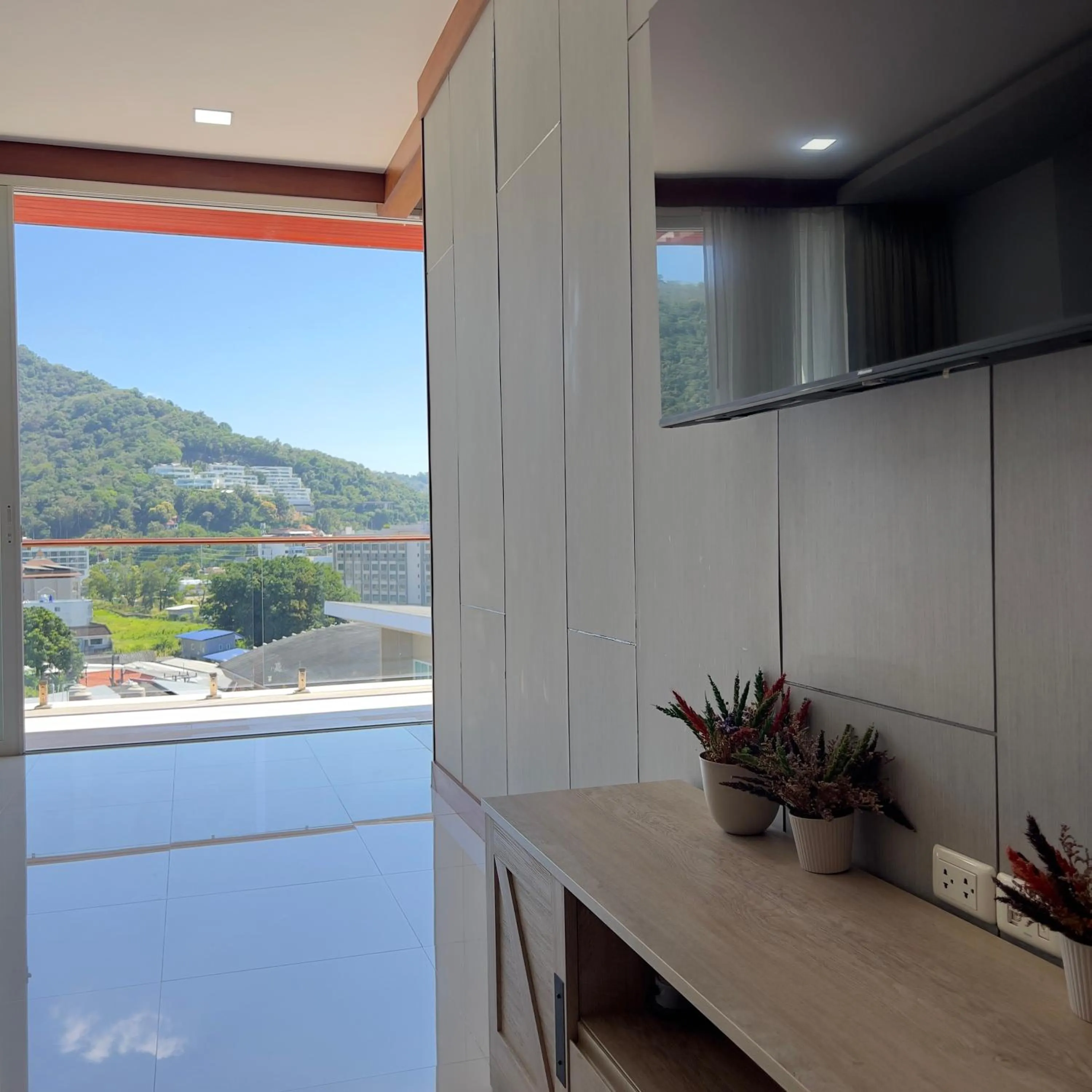 Day in Q Kata Residence