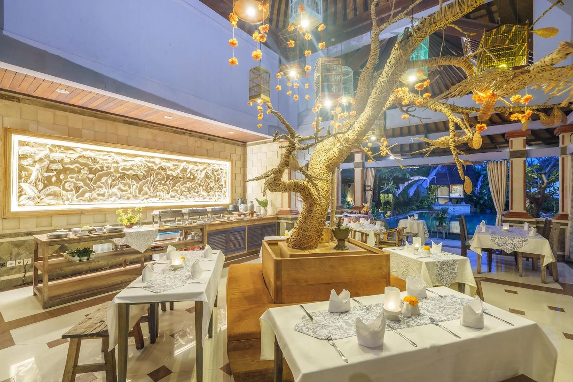 Restaurant/places to eat in Rama Phala Resort & Spa