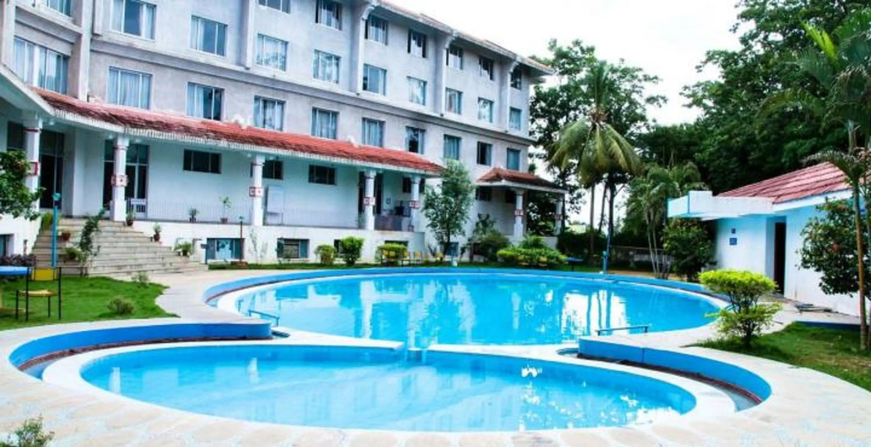 Swimming pool in Ramee Guestline Tirupati
