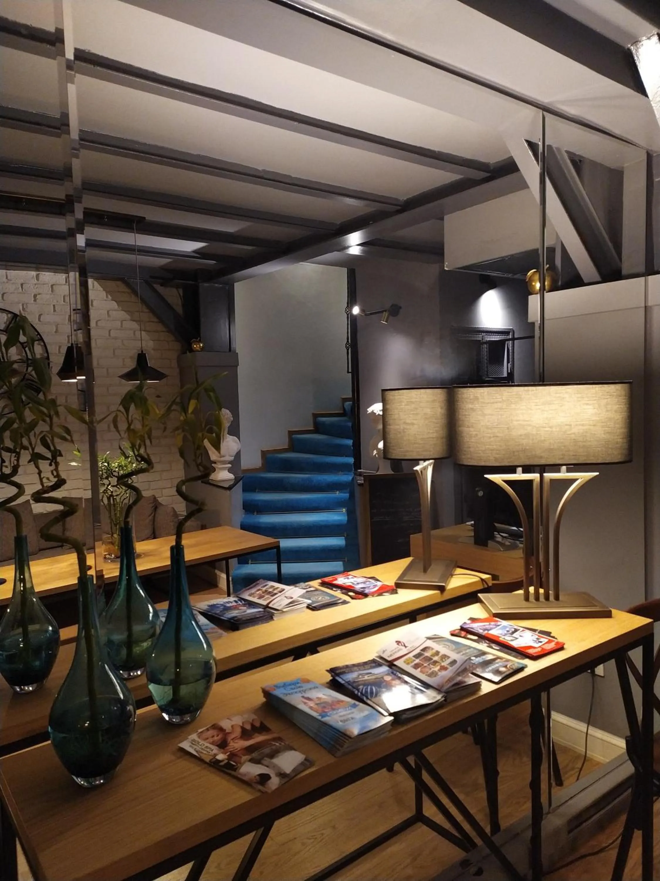 Lobby or reception in Jakaranda Hotel