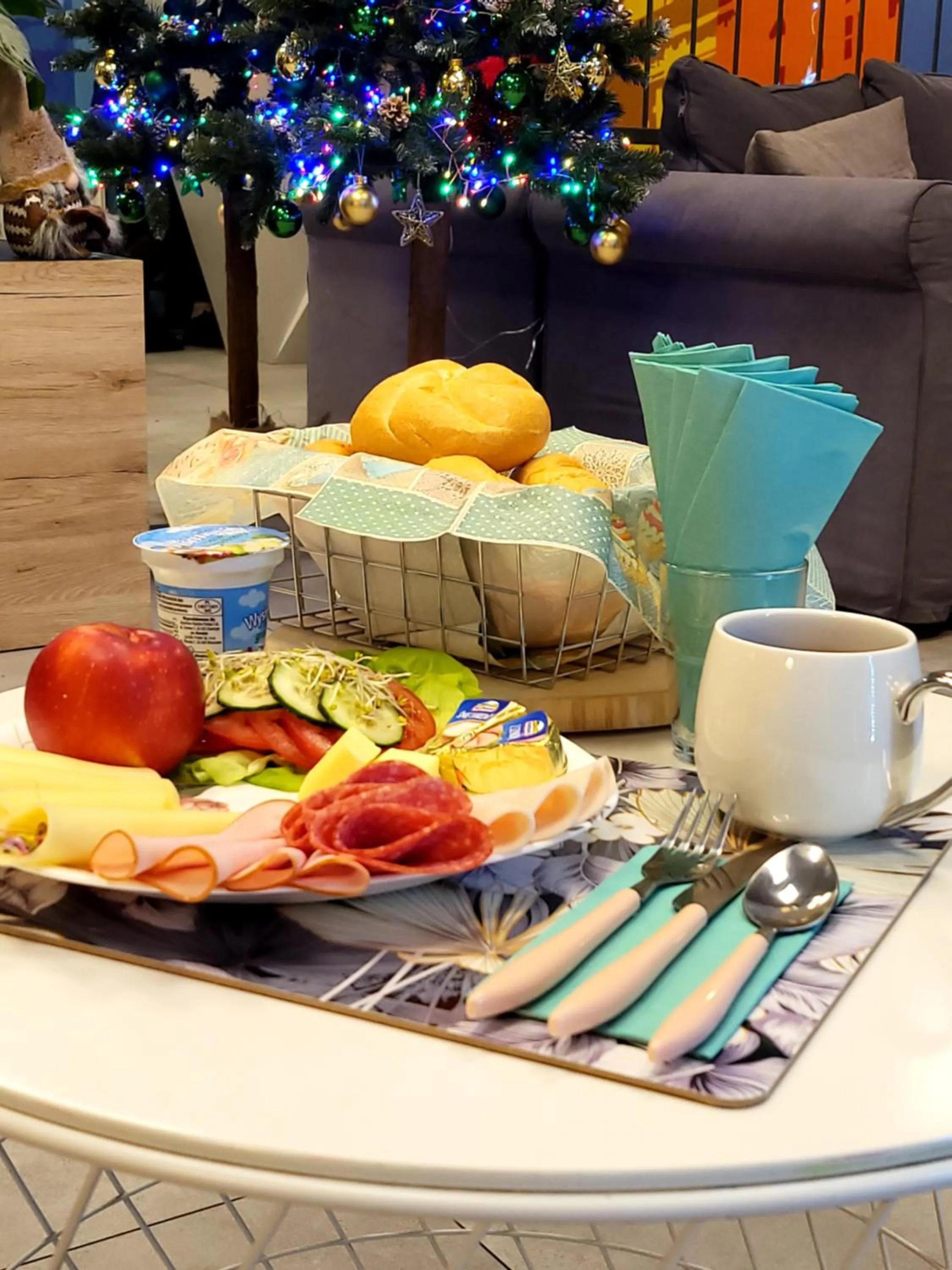 Breakfast in Moon Hostel Poznań