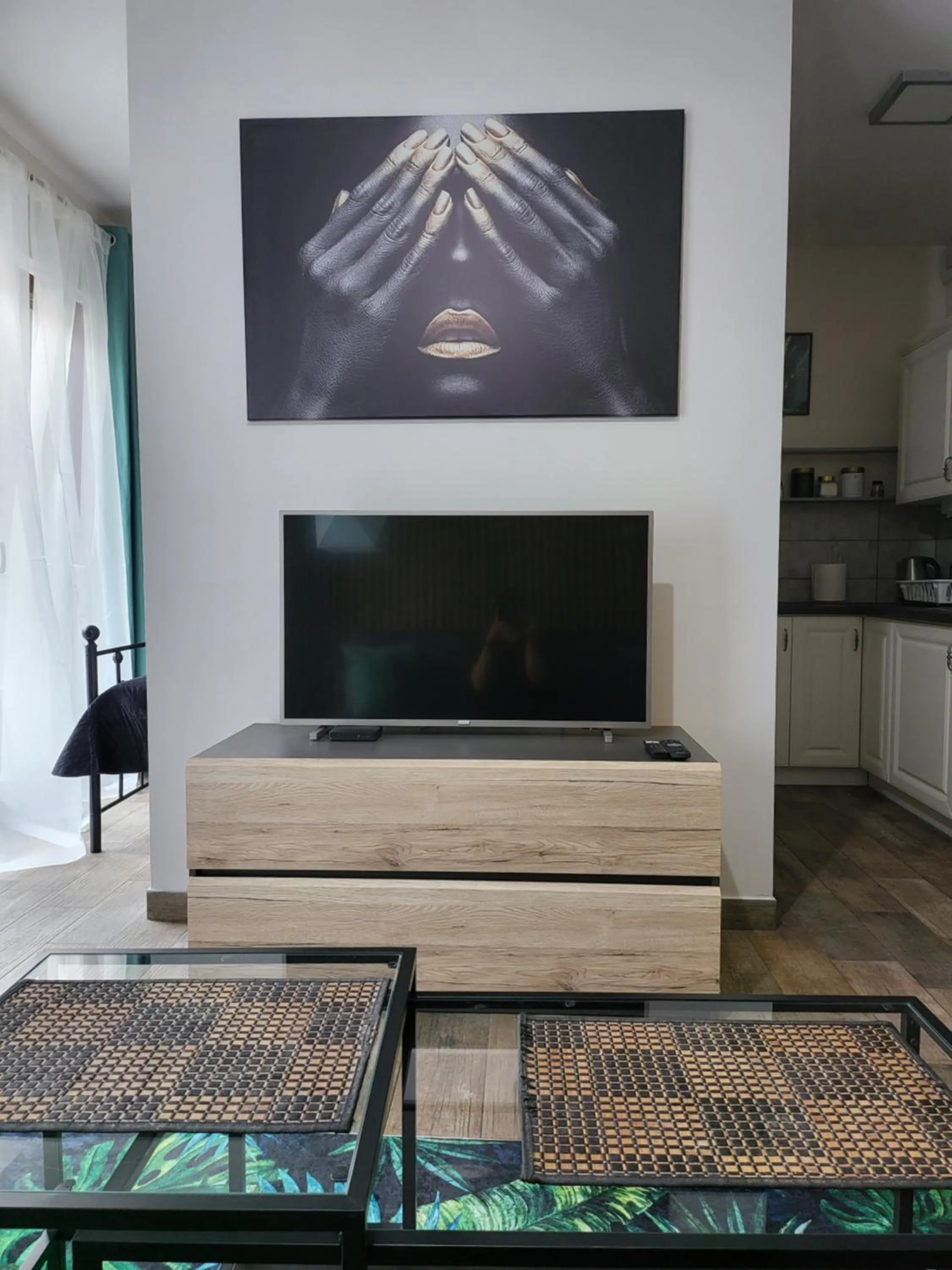 TV and multimedia in Moon Hostel Poznań