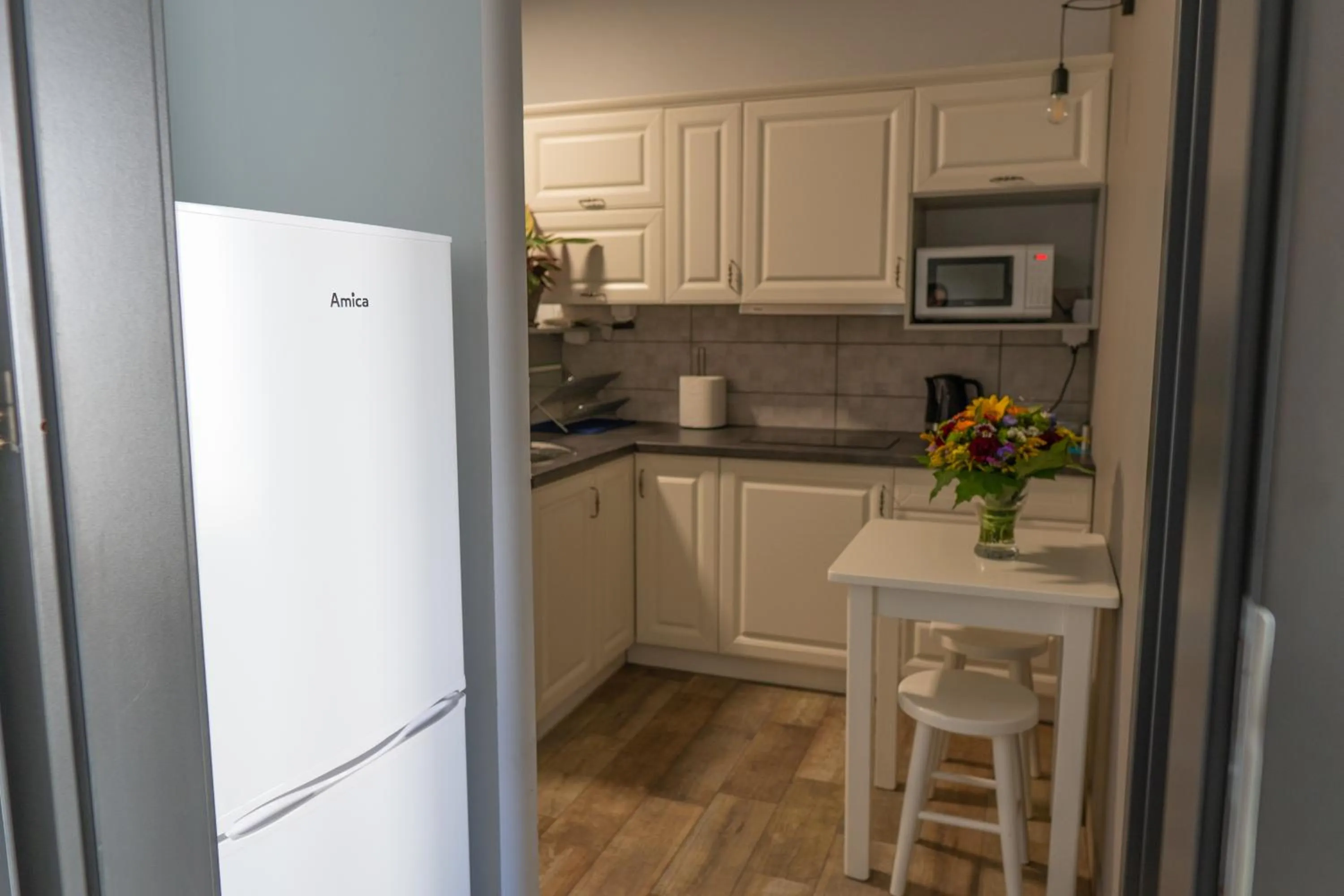 Kitchen or kitchenette in Moon Hostel Poznań