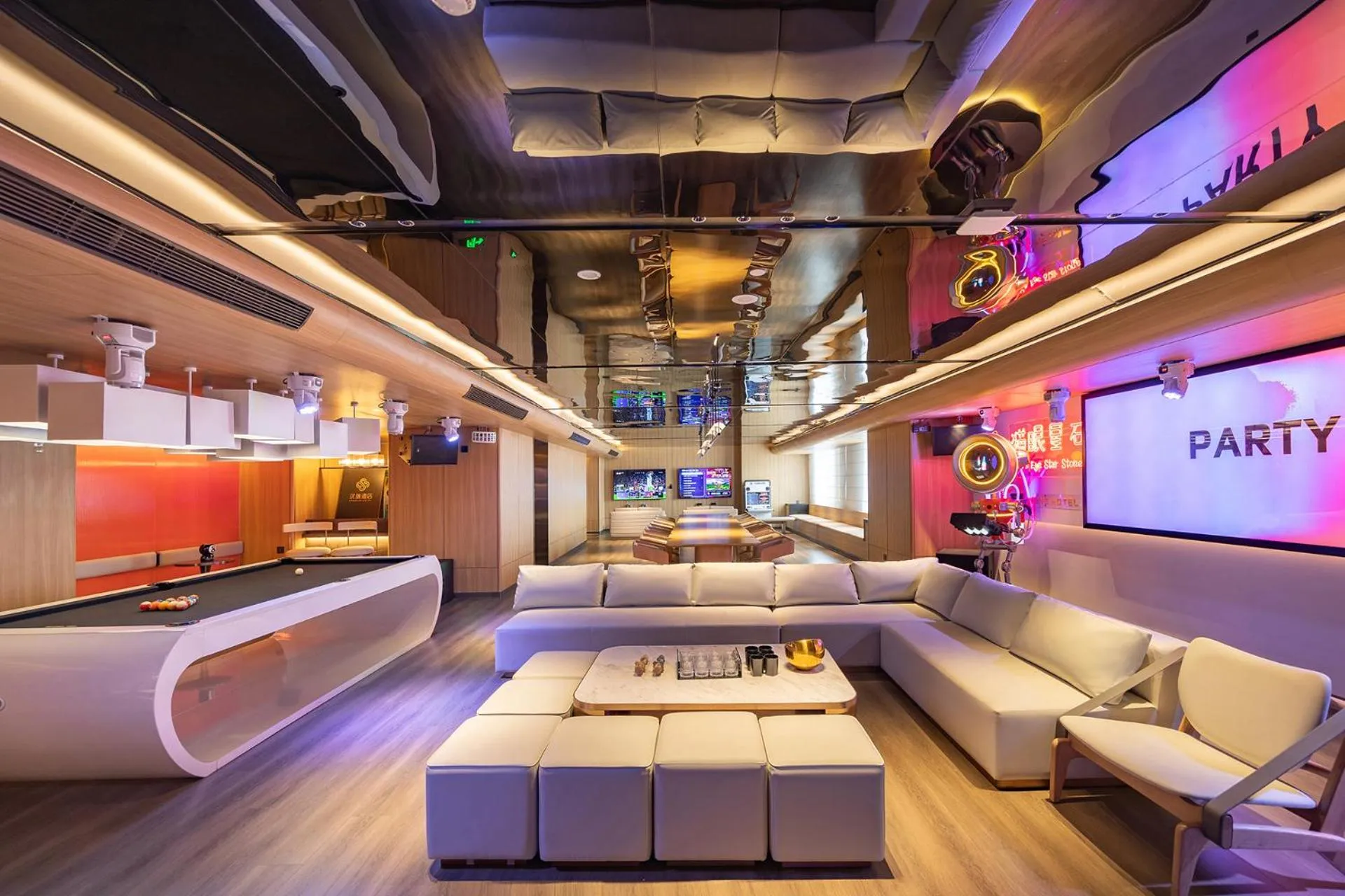 Entertainment in Deyang Hamring Hotel