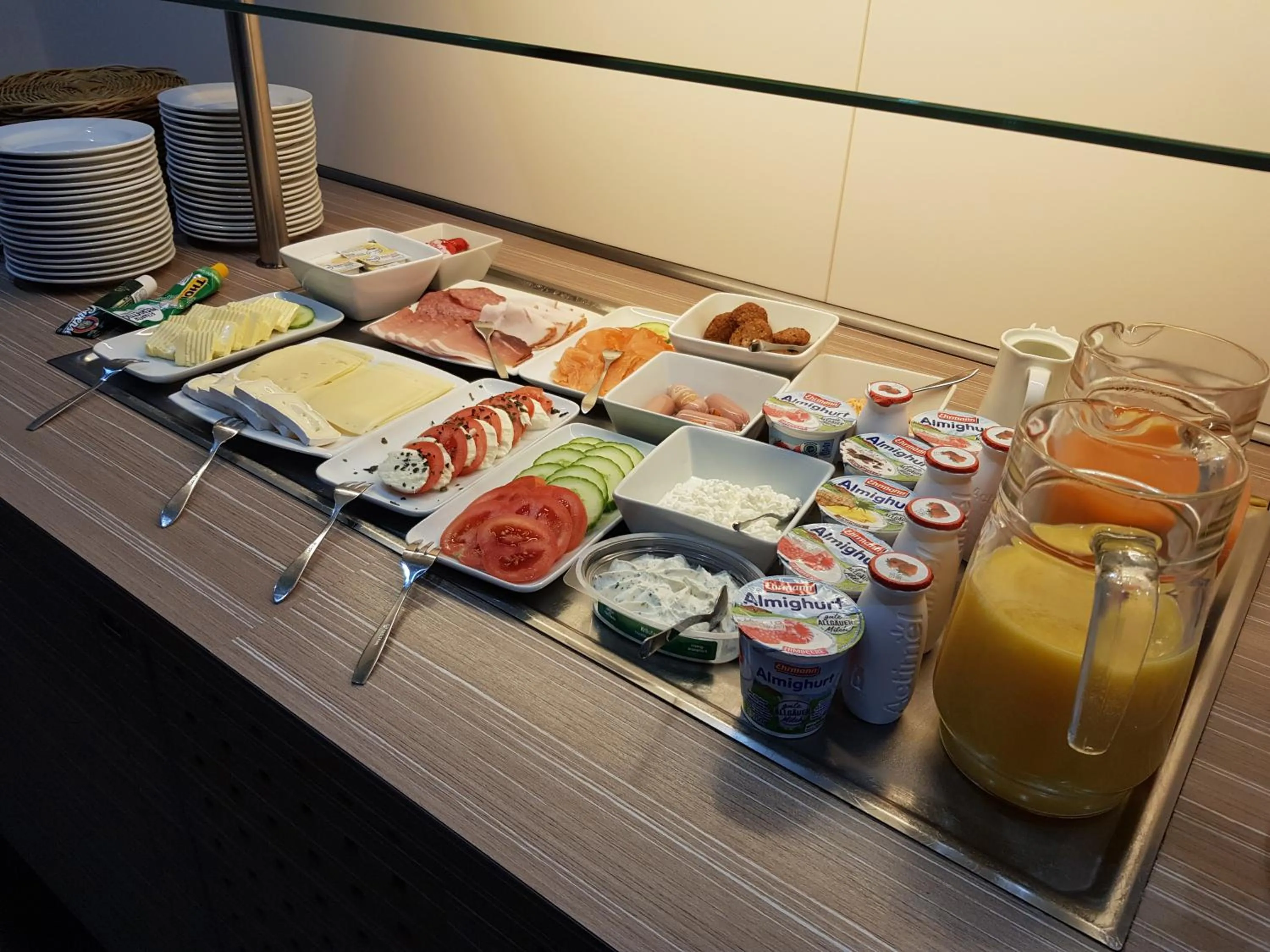 Buffet breakfast in Hotel Mühleneck