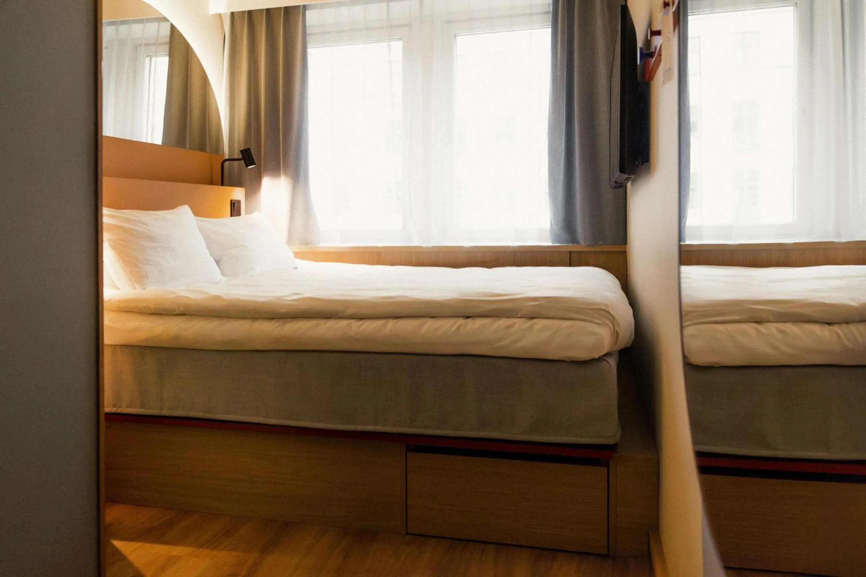 Bedroom, Bed in Scandic Go, Sankt Eriksgatan 20