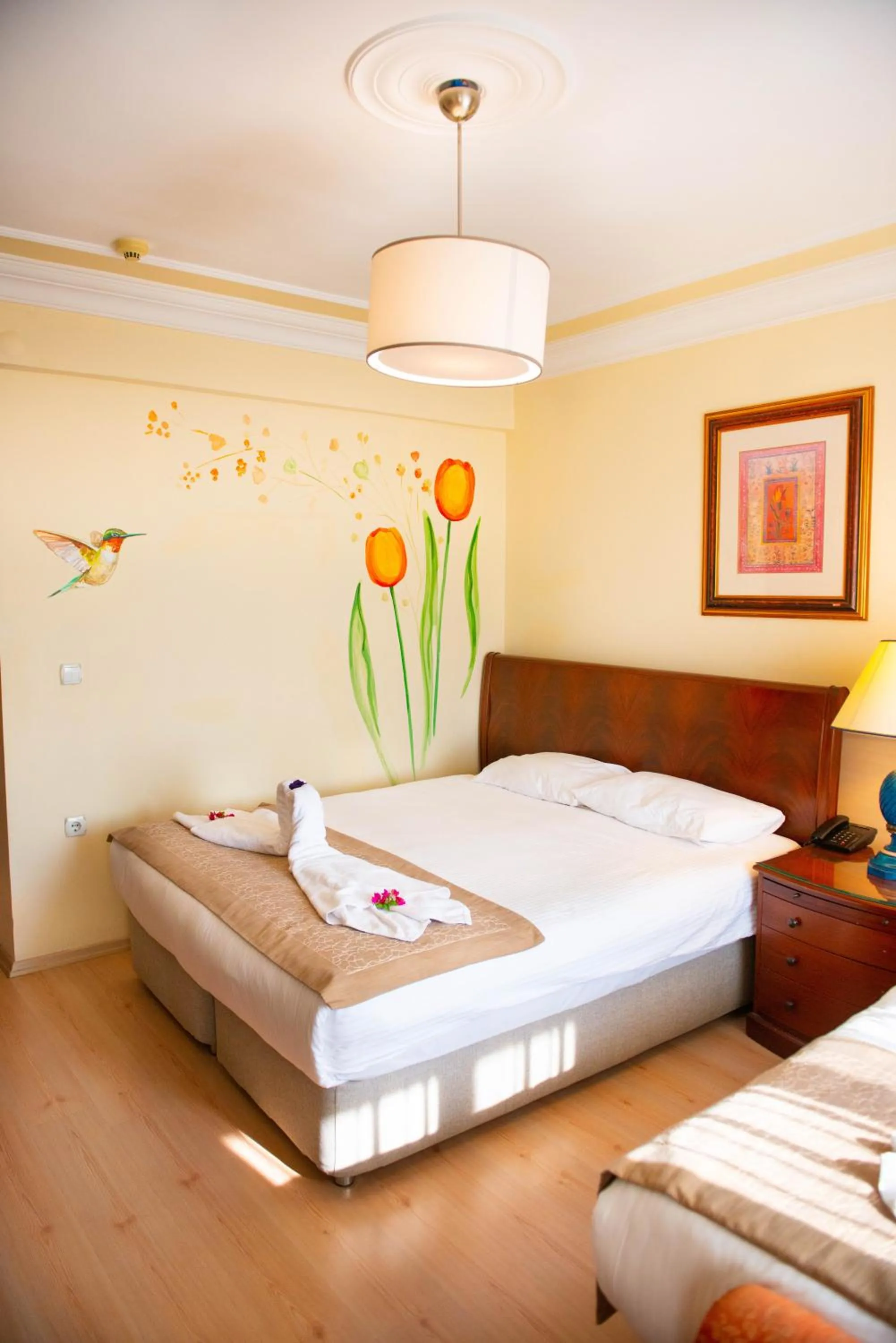 Bed in Hotel Simsek