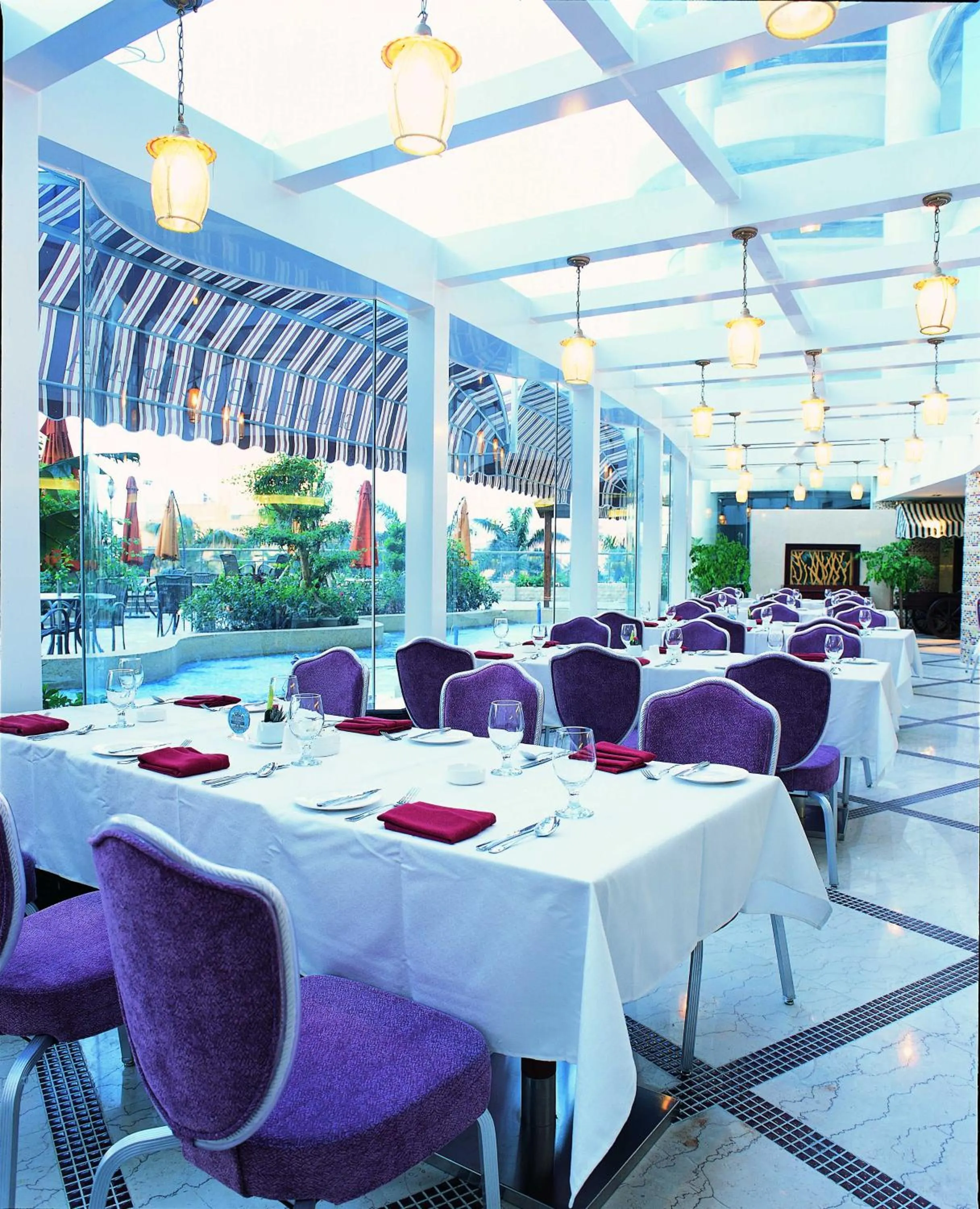Restaurant/places to eat in The Royal Marina Plaza Hotel Guangzhou