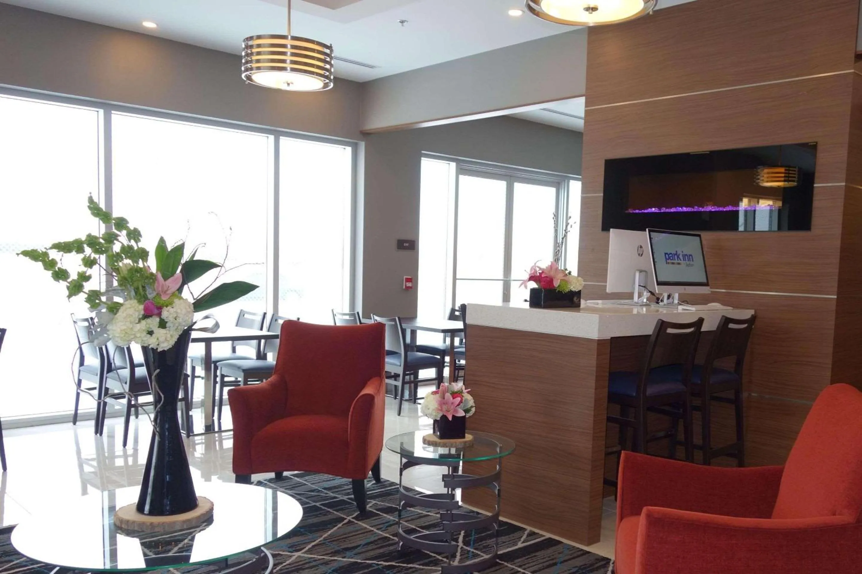 Business facilities in Park Inn by Radisson Brampton, ON