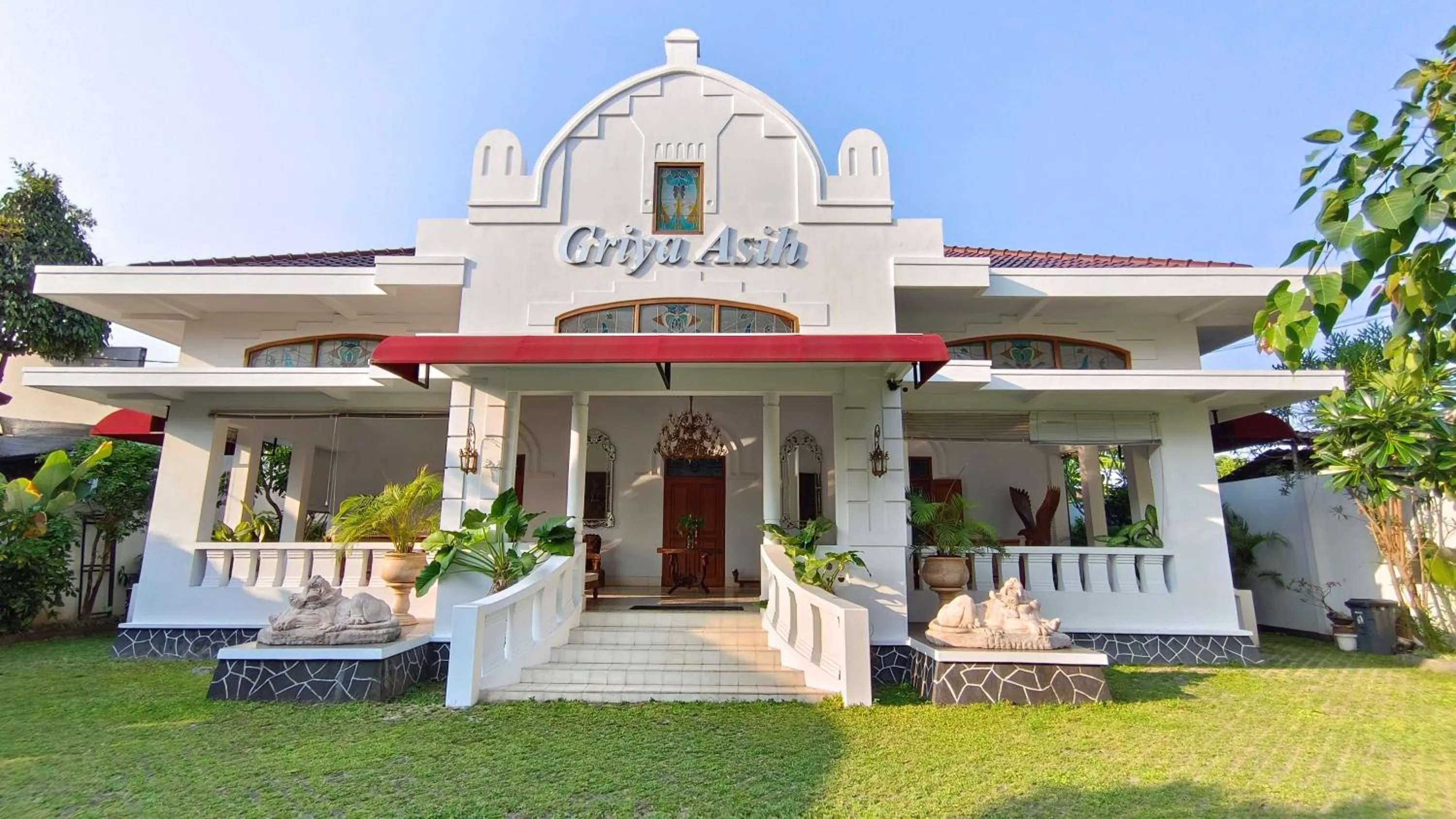 Property building in Griya Asih