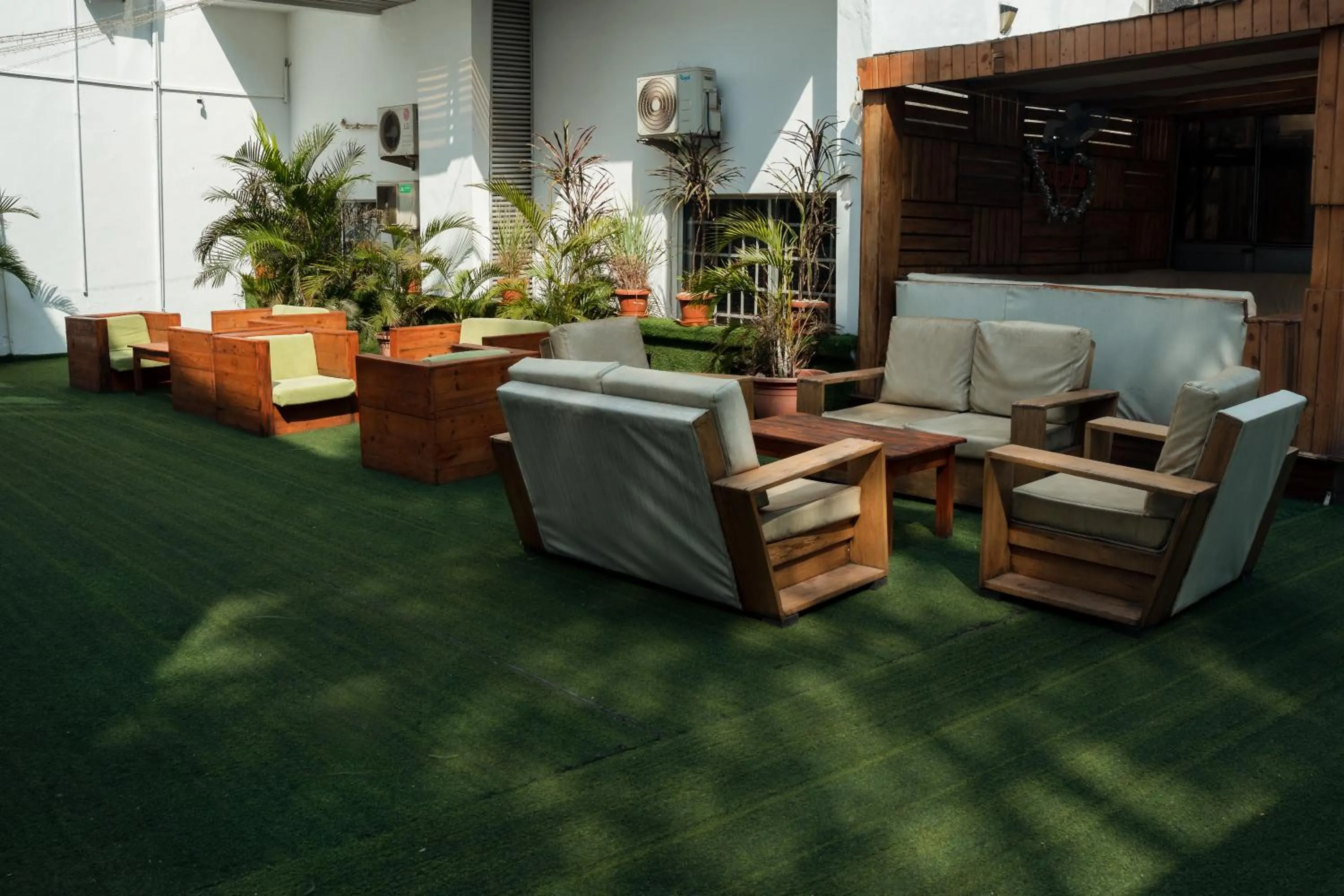 Swimming pool in Hotel Sunshine Enugu