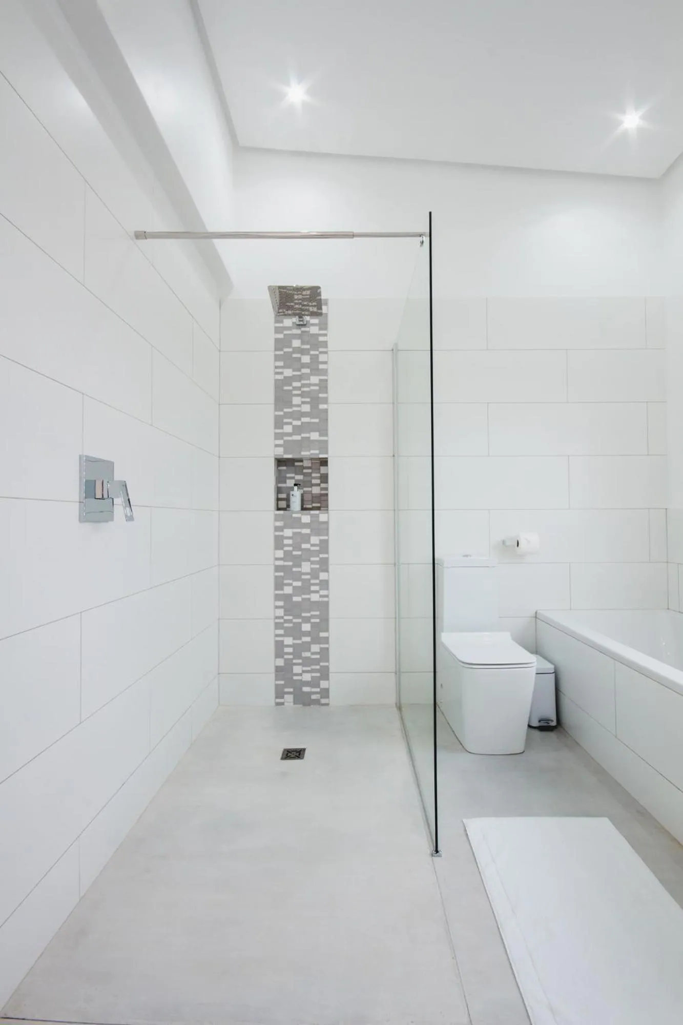 Shower in A Riverbed Guesthouse