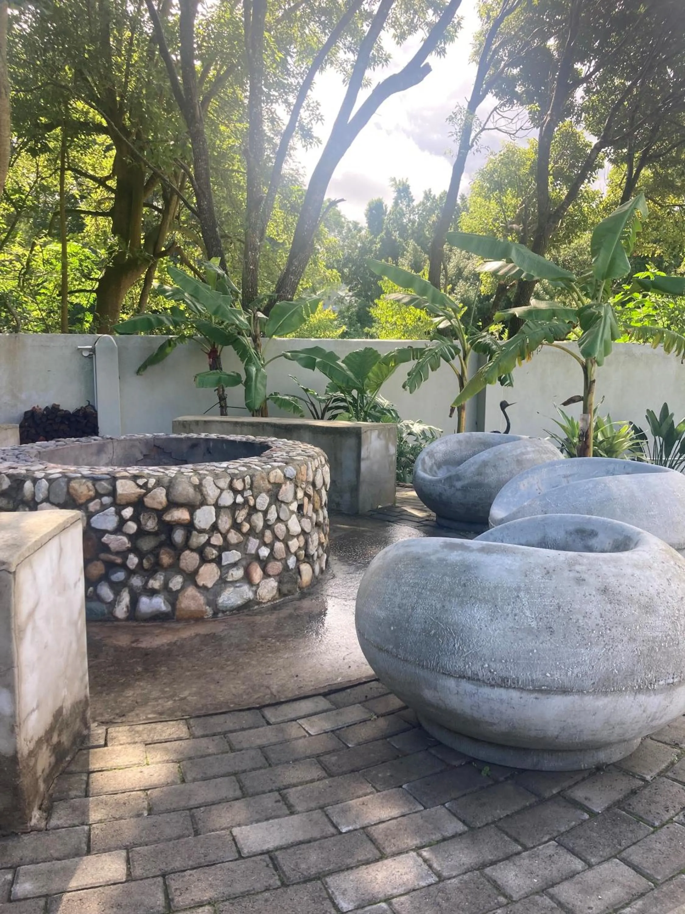 BBQ facilities in A Riverbed Guesthouse