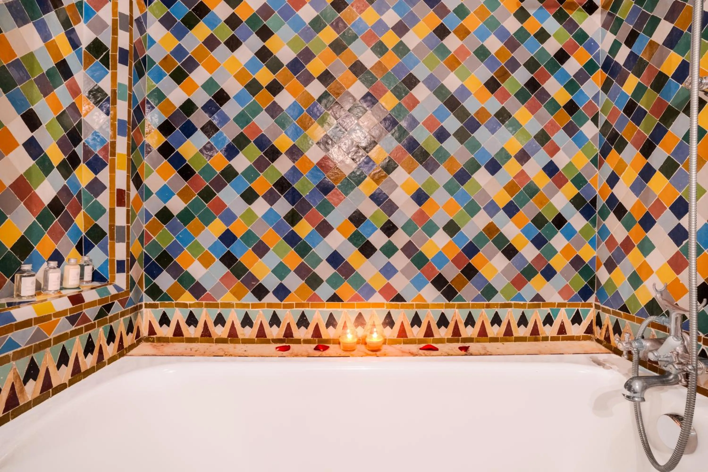 Bath in Dar Rhizlane, Palais Table d'hôtes & SPA