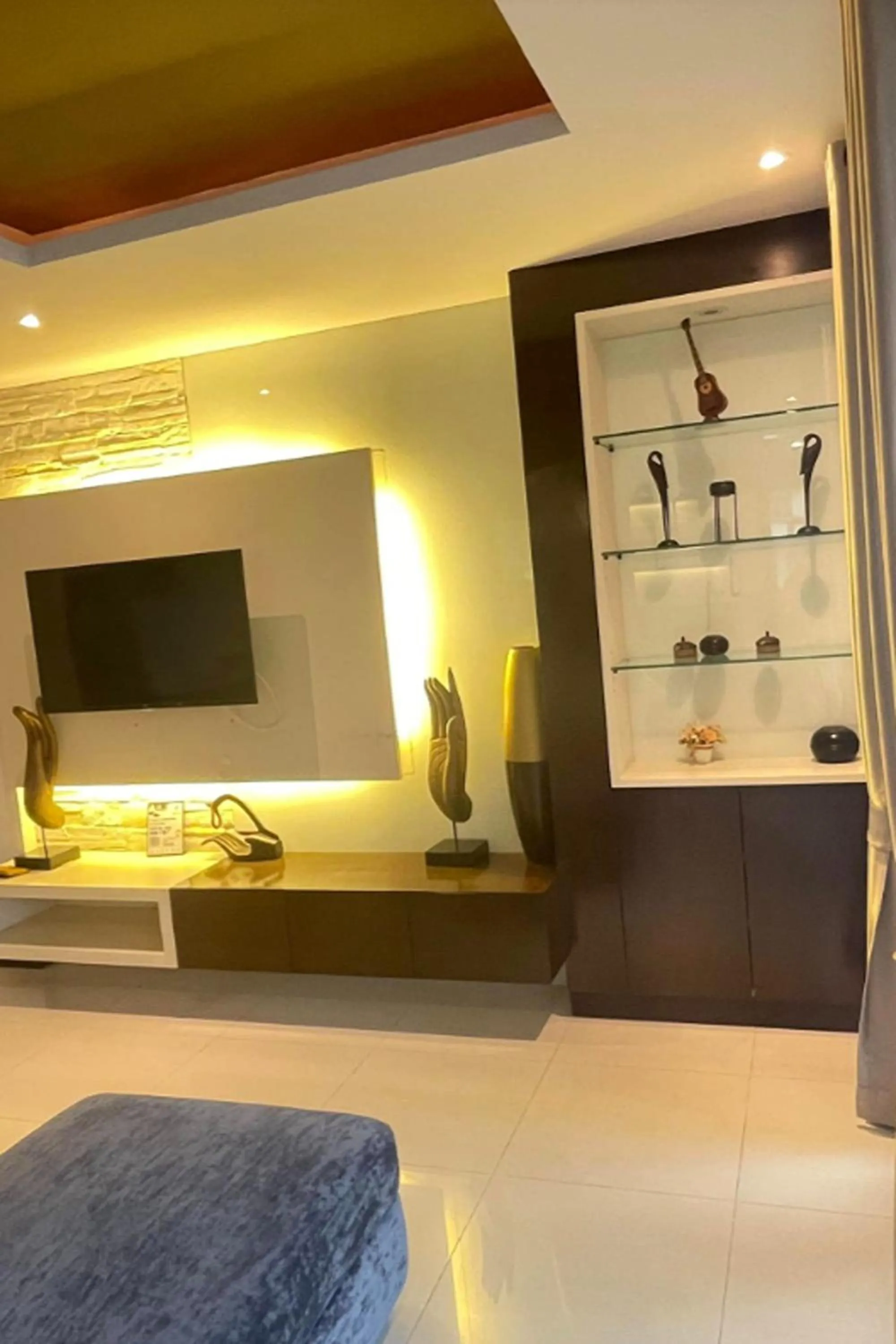 TV and multimedia in Kamala Villa Hill